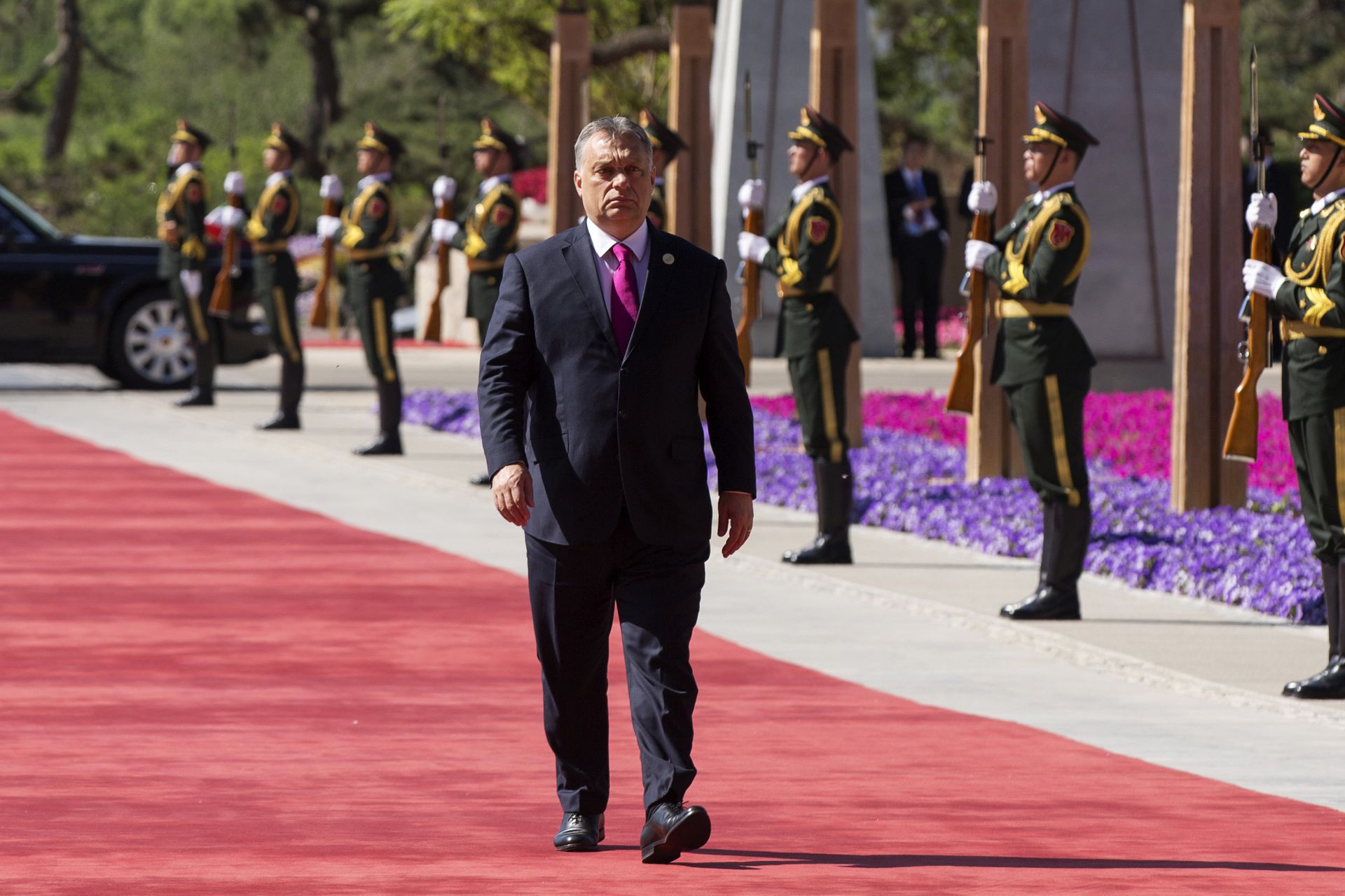 2017年5月15日，“一带一路”国际合作高峰论坛在北京雁栖湖国际会议中心举行，匈牙利总理欧尔班抵达会场。（新华社）