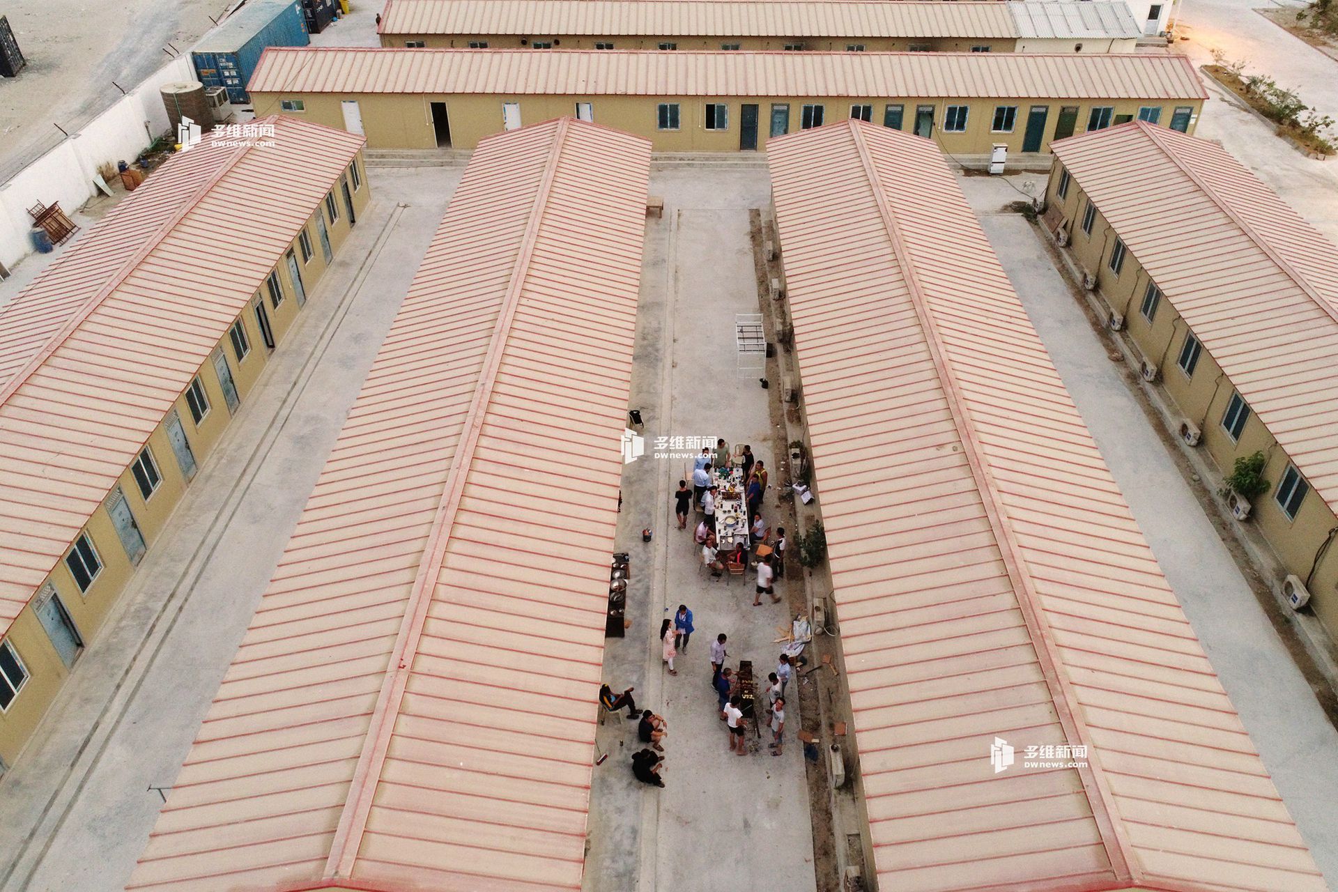 多维记者走进巴基斯坦瓜达尔港中国工人们的营地。