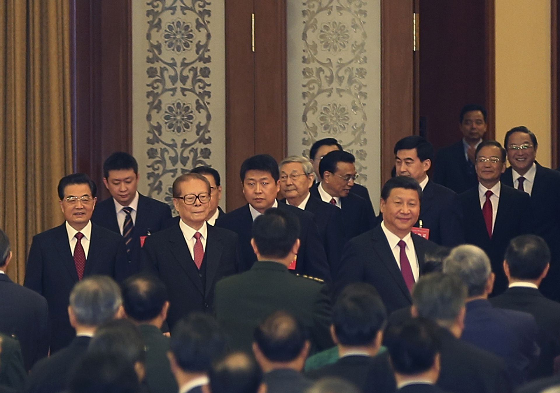2014��9��30�գ�ϰ��ƽ�������񡢺����Ρ����F�����¼ұ��ȳ�ϯ�й�����65�����д��ᡣ��·͸�磩