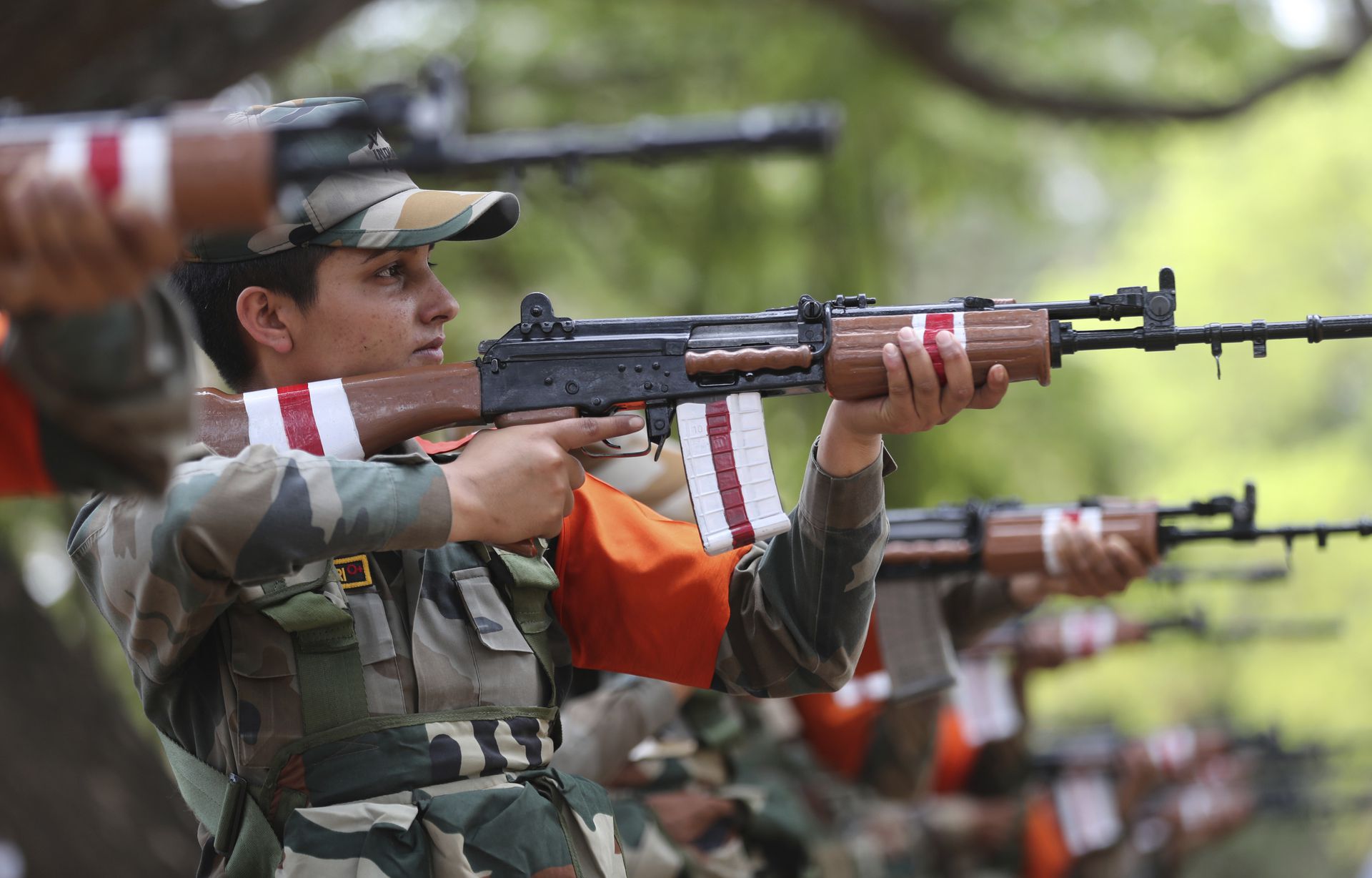 就目前局面来说，新德里当局暂时尚未出动陆军部队以应对毛派游击队的局面。但这也和印度各地存在相当的自治程度，不希望新德里介入其内政有关。（美联社）