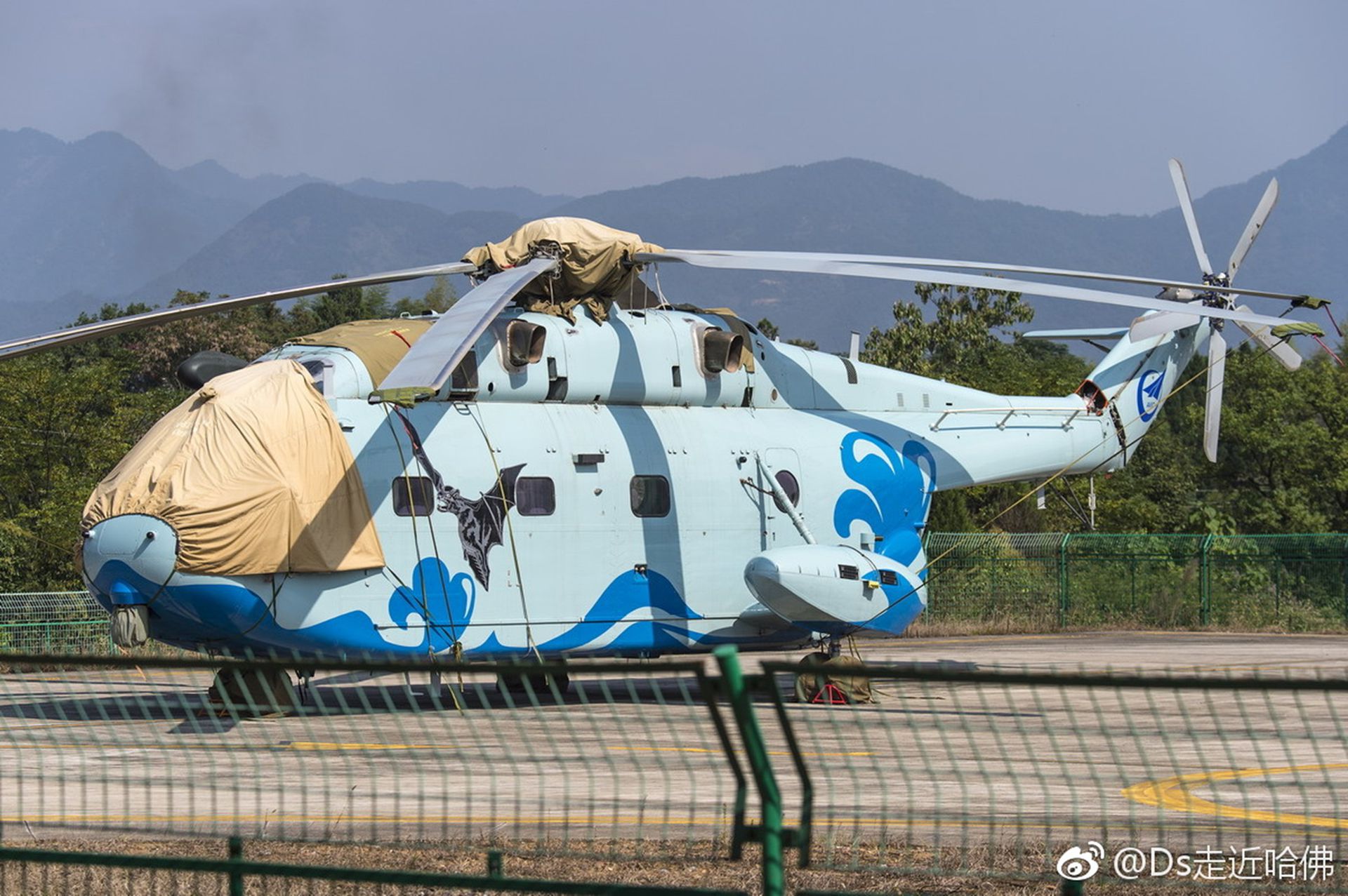 2017年9月,中国大陆互联网上出现的直-18反潜直升机原型机。(微博@Ds走近哈佛) 2017年9月,中国大陆互联网上出现的直-18反潜直升机原型机。(微博@Ds走近哈佛)