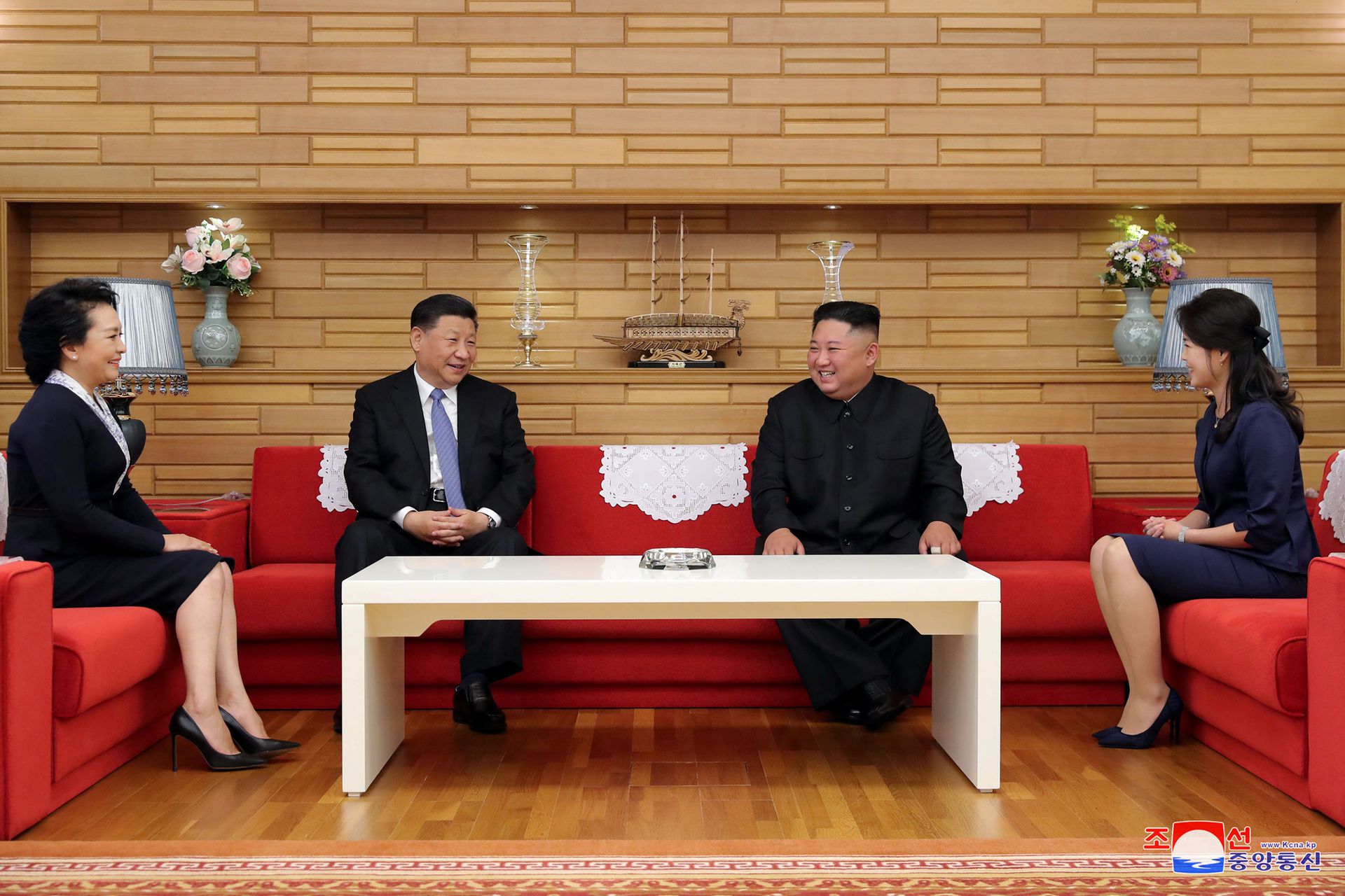 2019年6月21日，习近平夫妇与金正恩夫妇举行会谈。（Reuters）