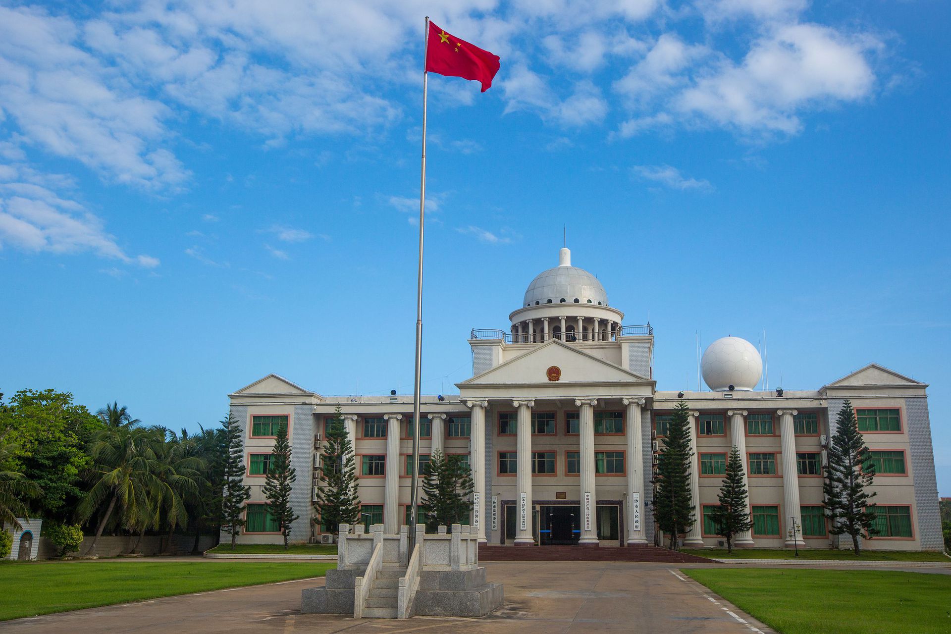 2018年8月21日，在南海永兴岛上设立的中国三沙市人民政府。（视觉中国）