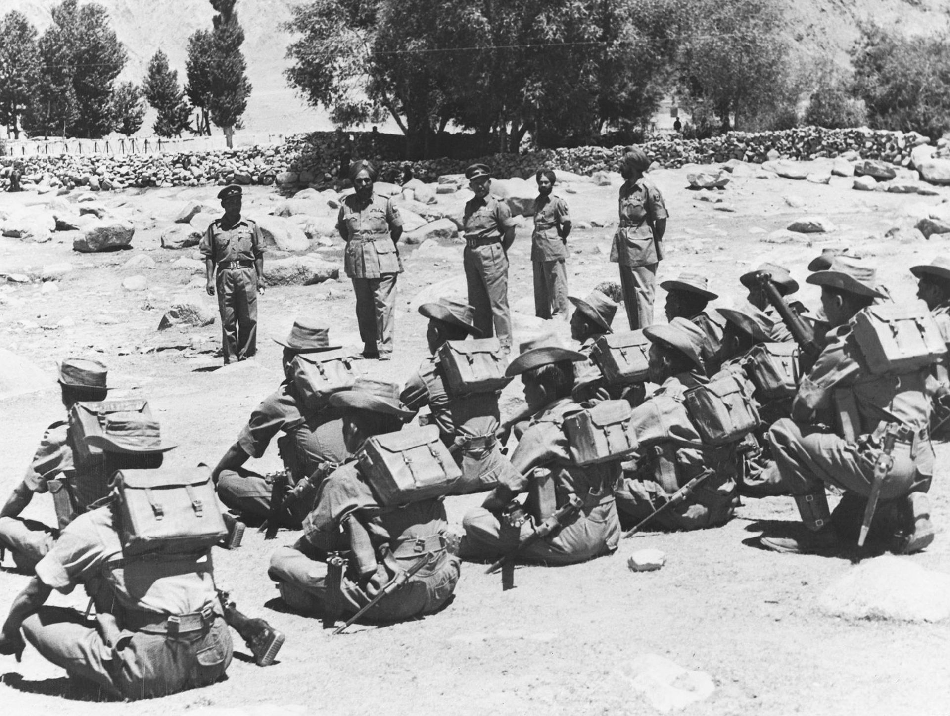 1962年中印战争期间，印度军队准备开往前线。（视觉中国）