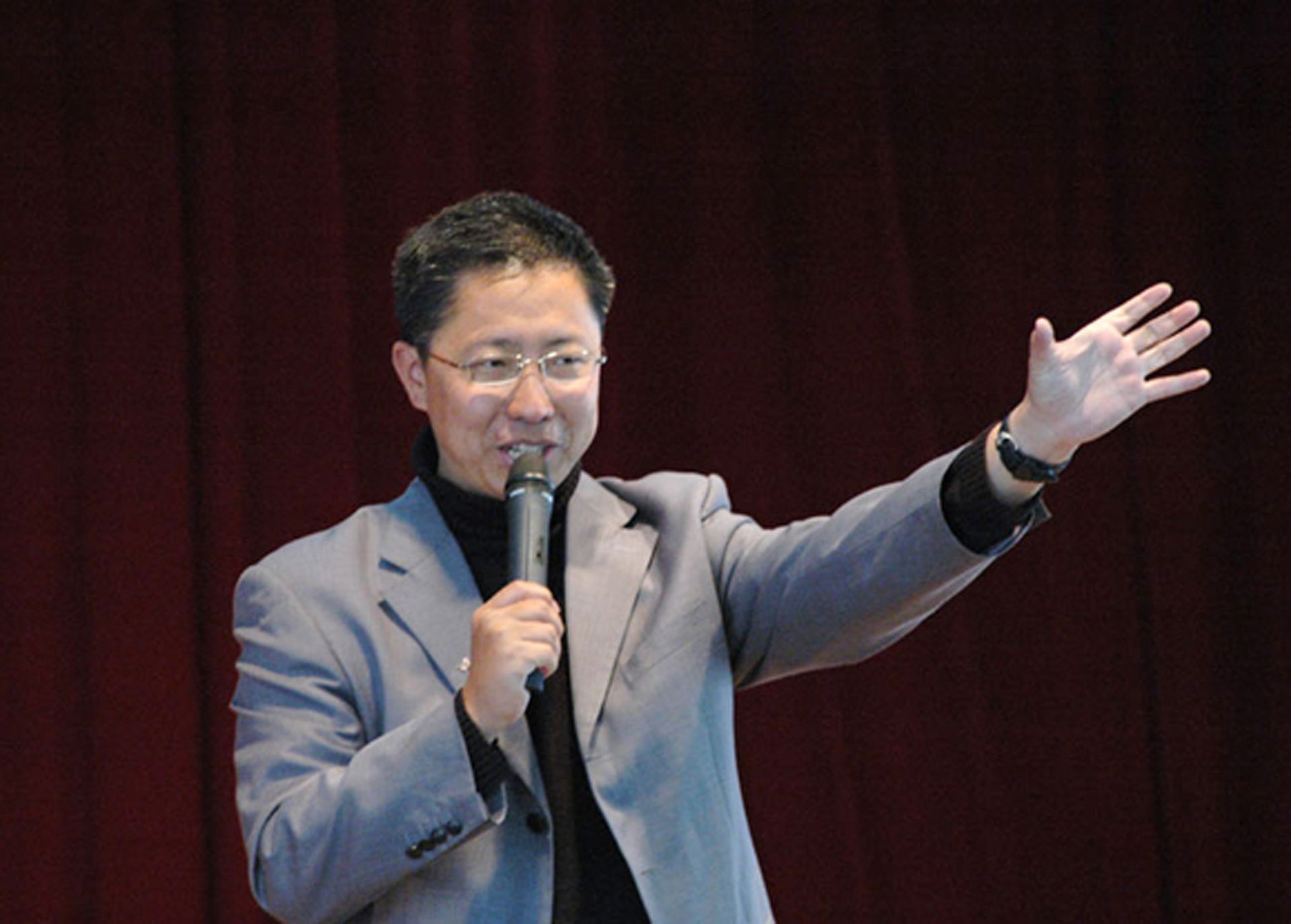 疯狂英语创始人李阳被指家暴女儿前妻发布视频披露真相 多维新闻 中国