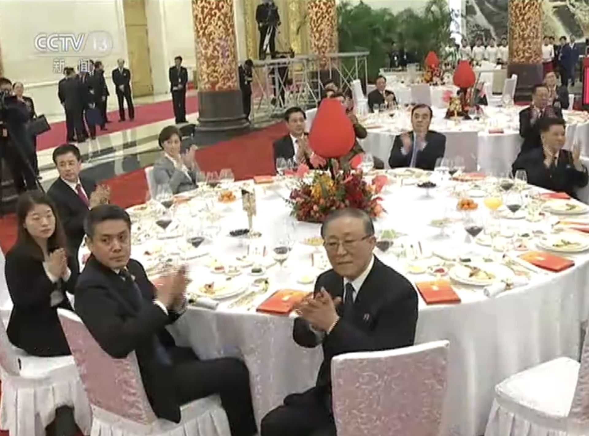 金正恩对中国进行非正式访问，习近平举行欢迎仪式及晚宴。（中国央视视频截图）