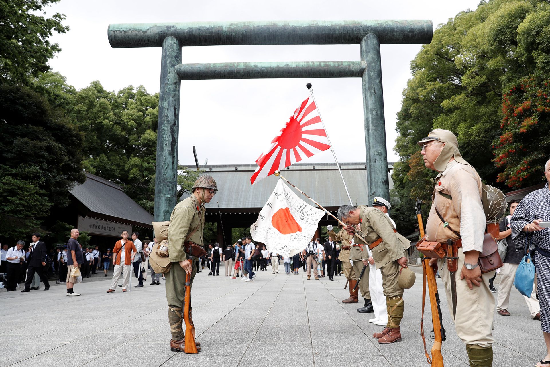 è…ä¹‰ä¼Ÿå'é–å›½ç¥žç¤¾ä¾›å¥‰ç¥­å