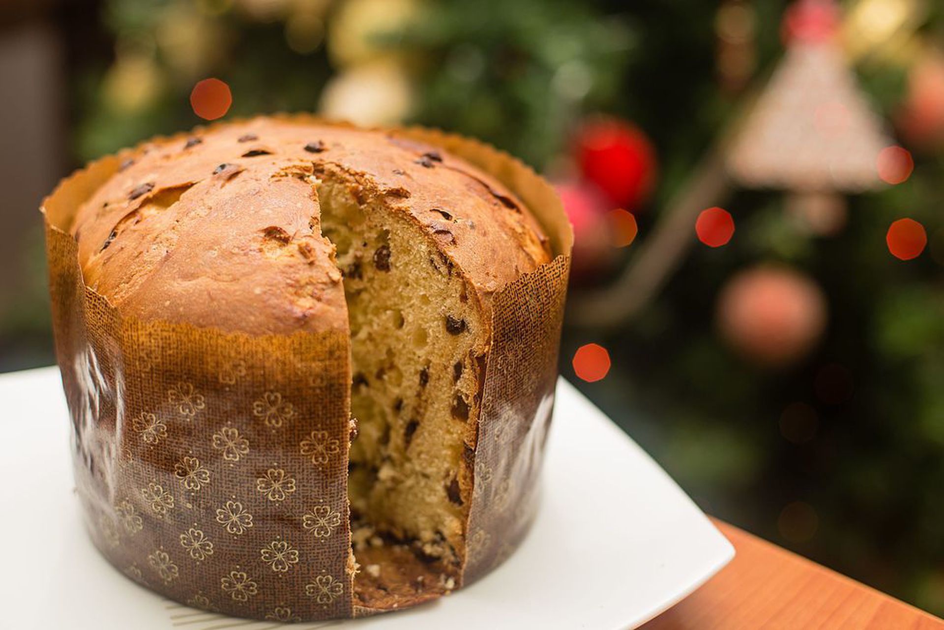 圣诞节面包用脯和搽粉的糖在基督 库存照片. 图片 包括有 蜡烛, 有阳台, 自创, 土气, 节假日, 蛋糕 - 126298294