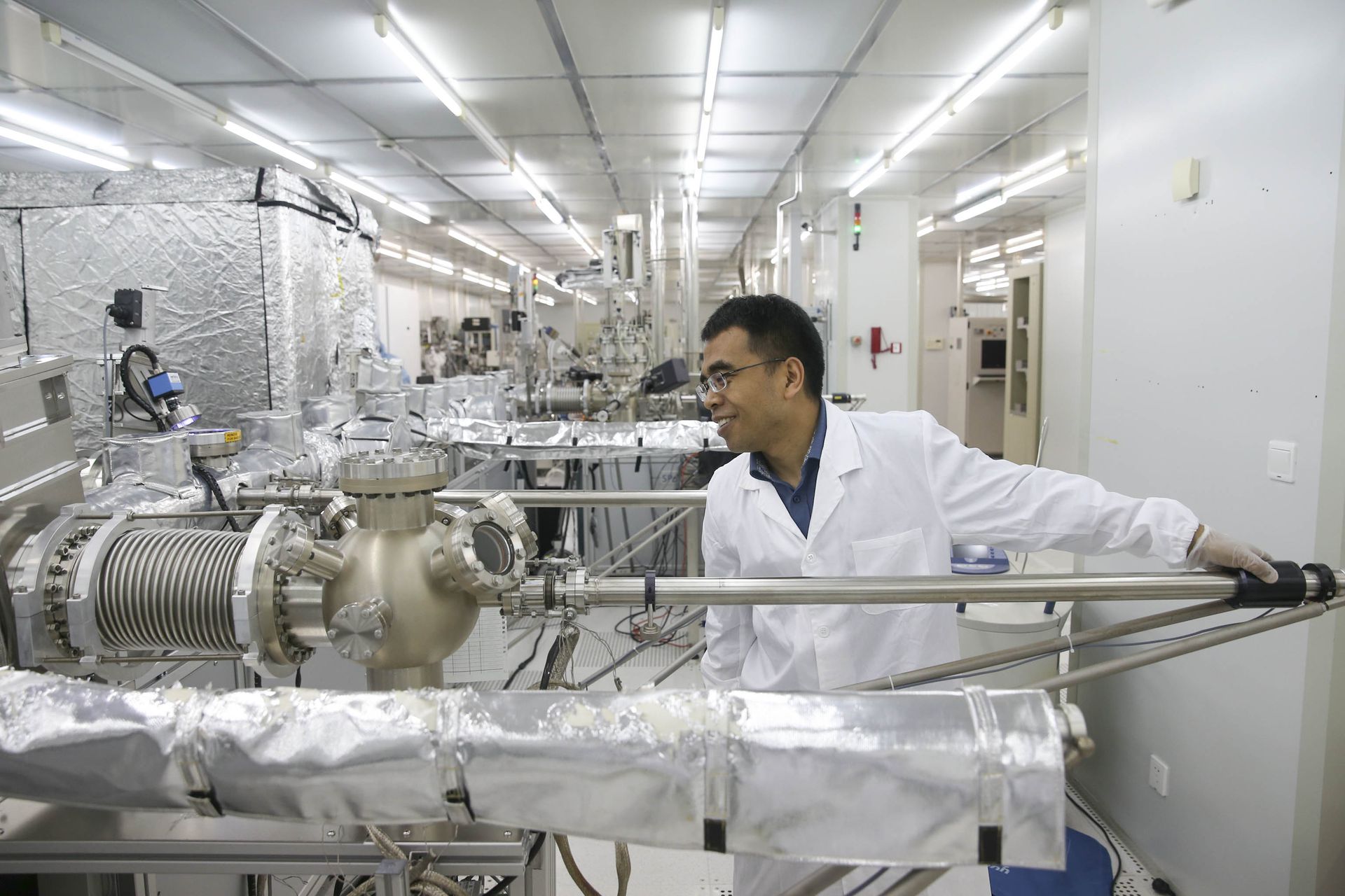 根据日本智库发布的调查报告显示,中国的科学论文数量已超越美国。(新华社) 根据日本智库发布的调查报告显示,中国的科学论文数量已超越美国。(新华社)