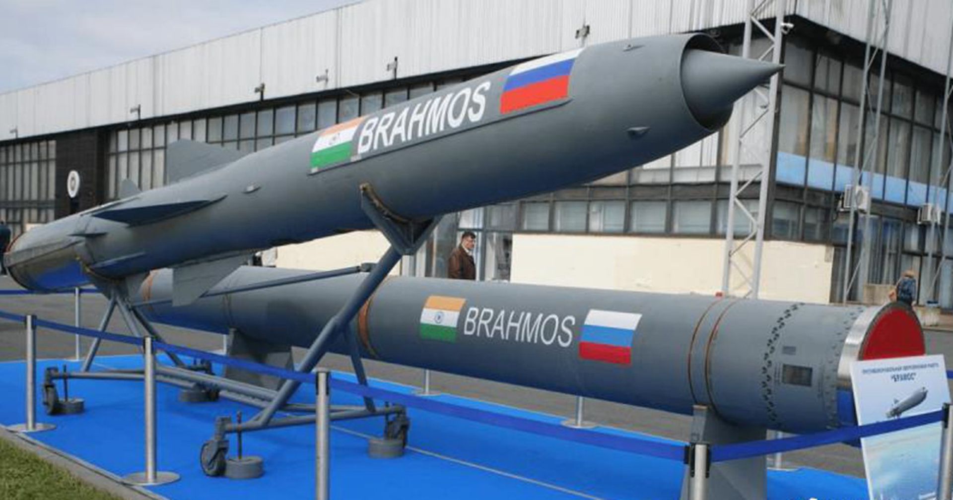 中印在边境对峙持续,两国关系紧张之际,近日印度被指从安达曼群岛试射“布拉莫斯”巡航导弹。(微博@央视军事) 中印在边境对峙持续,两国关系紧张之际,近日印度被指从安达曼群岛试射“布拉莫斯”巡航导弹。(微博@央视军事)