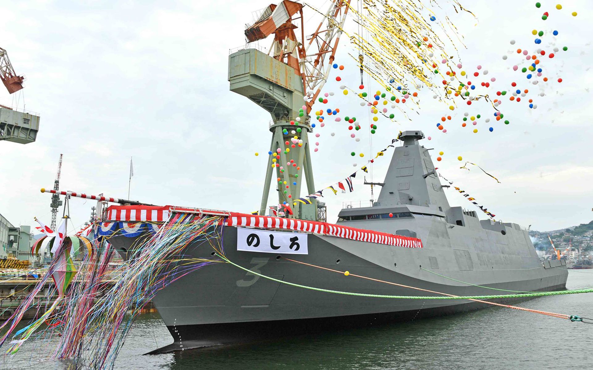 日本为新型护卫舰“能代”号举办下水仪式。（@Twitter海上自卫队）