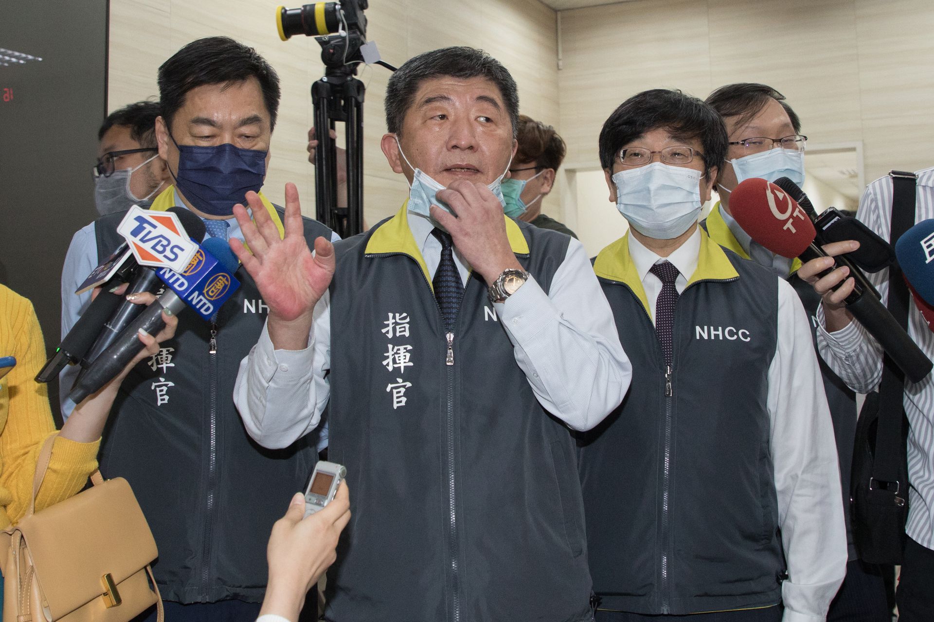 台湾卫福部长陈时中近日屡次投书外媒，宣传台湾的防疫成绩。（吴逸骅／多维新闻）