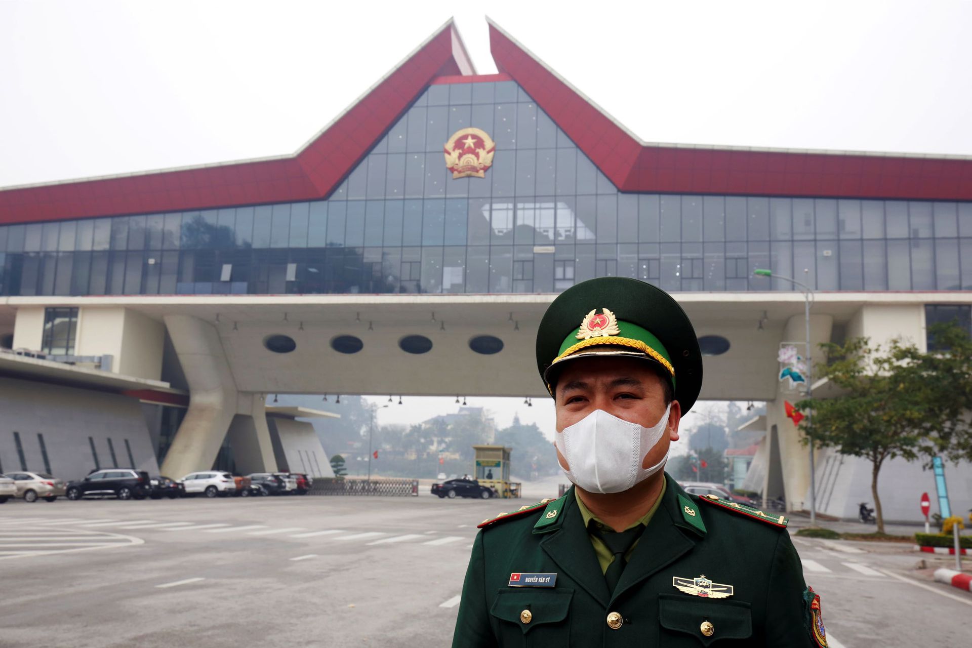 越方从2020年1月下旬开始,强行要求往返于中越边界的卡车司机必须接受14天观察。(路透社) 越方从2020年1月下旬开始,强行要求往返于中越边界的卡车司机必须接受14天观察。(路透社)
