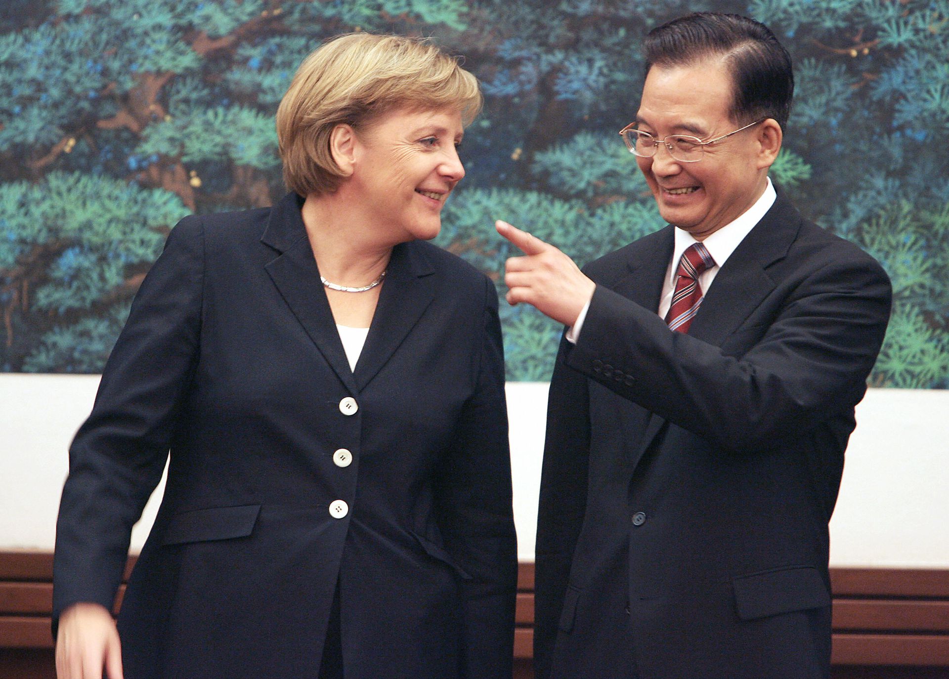 2006年5月22日，温家宝在北京人民大会堂与默克尔举行会谈。（Getty）
