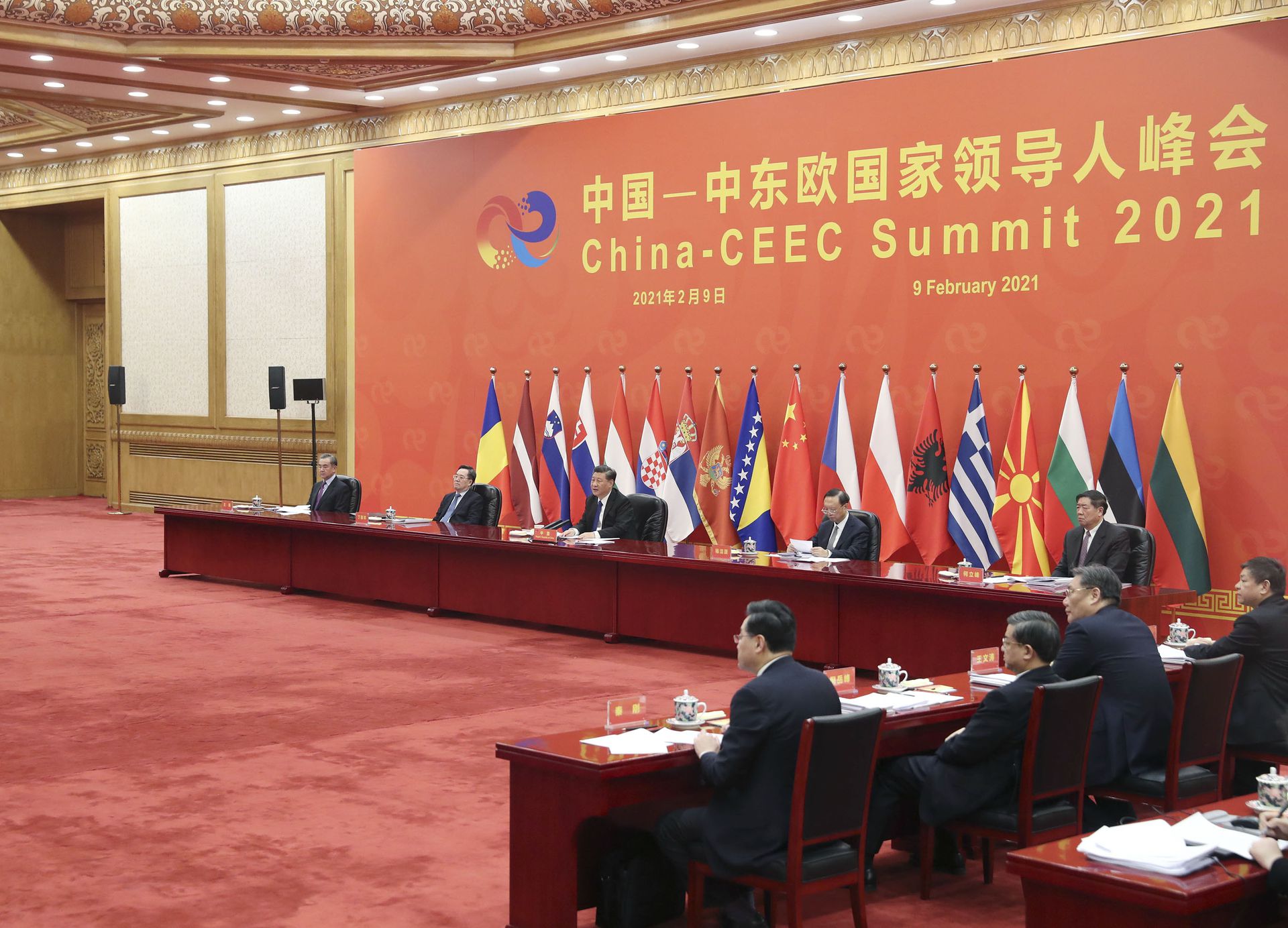 2月9日，中国－中东欧国家领导人峰会期间，习近平表态愿同中东欧国家开展疫苗合作。中国政府承诺与其他国家或地区展开疫苗合作，这并非第一次。（新华社）