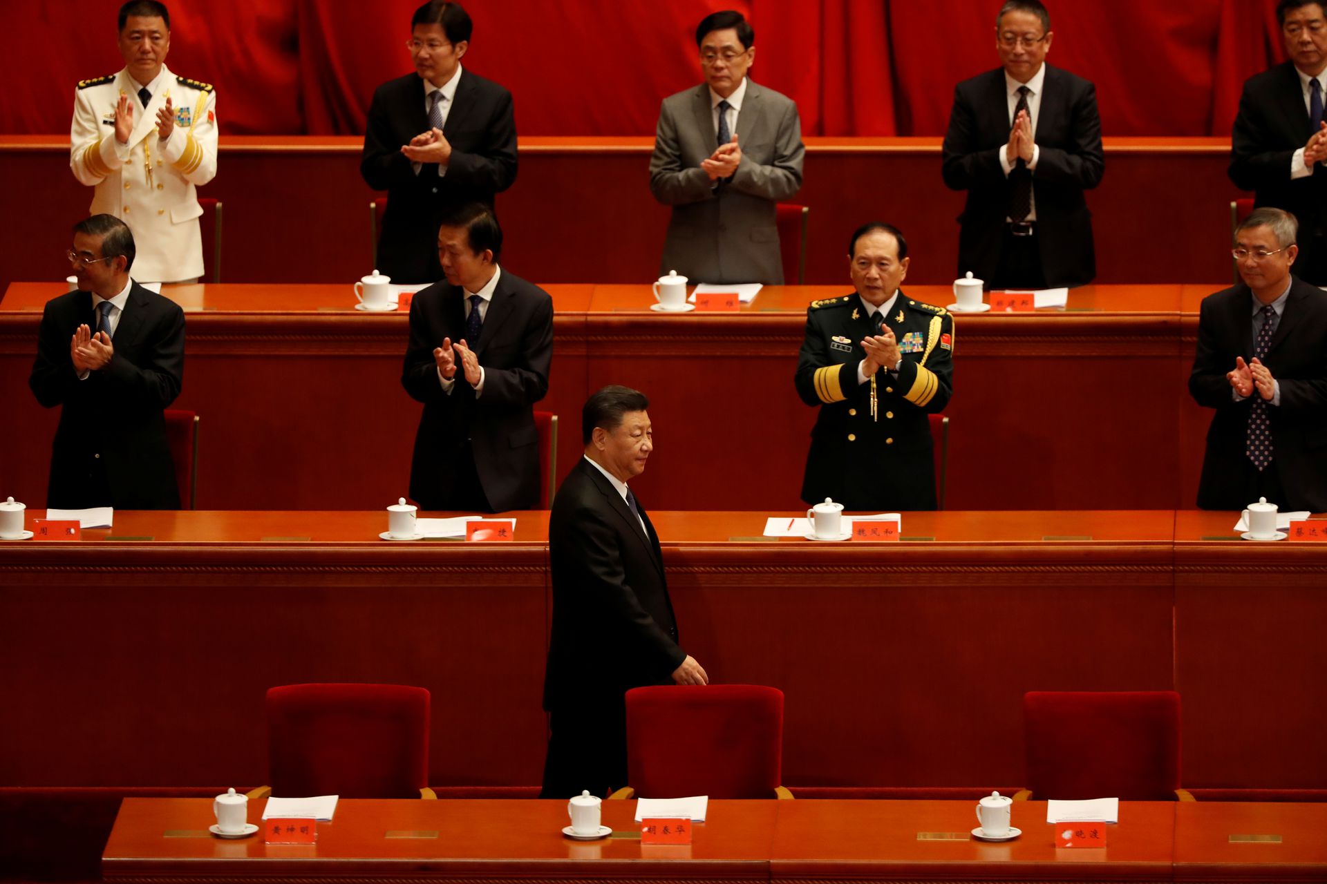 2020年10月23日,中共领导人习近平在掌声中步入抗美援朝70周年纪念大会会场。(路透社) 2020年10月23日,中共领导人习近平在掌声中步入抗美援朝70周年纪念大会会场。(路透社)