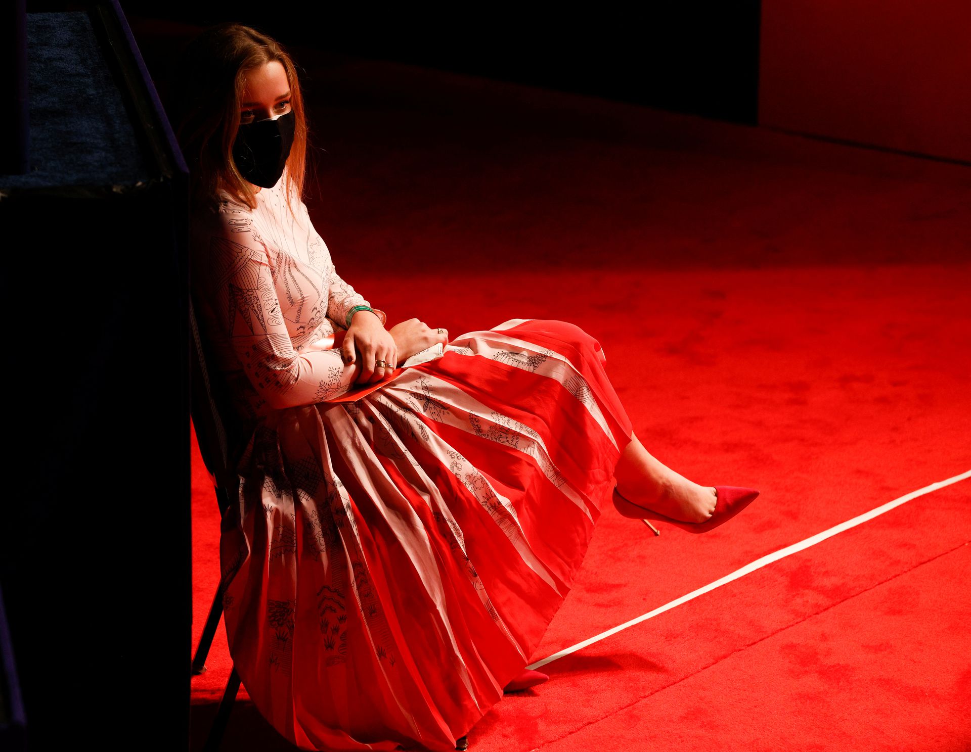 2020年10月22日,芬尼根参加第二场美国总统大选辩论画面。(Reuters) 2020年10月22日,芬尼根参加第二场美国总统大选辩论画面。(Reuters)