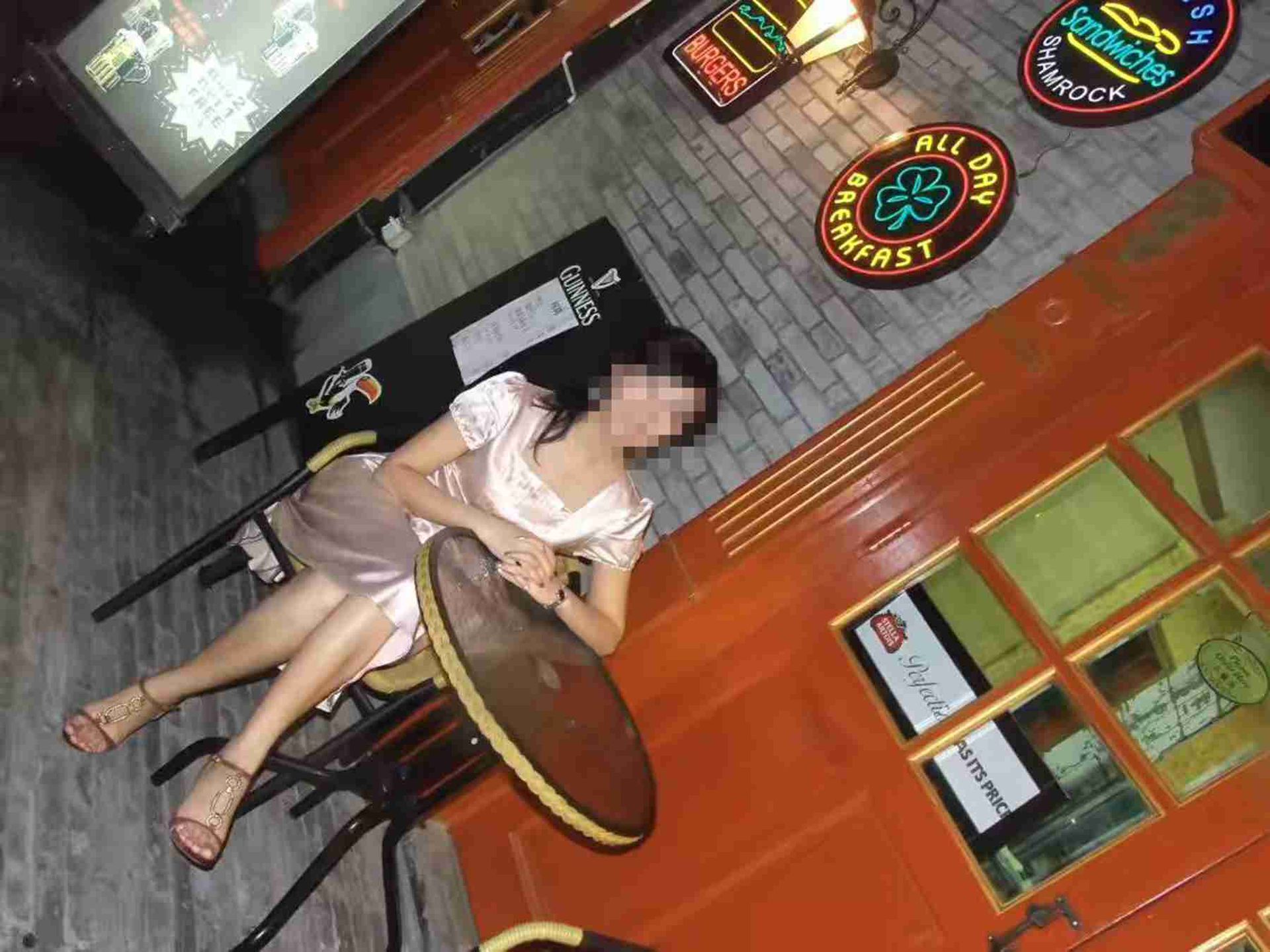 该论文的作者是宁波工程学院国际交流学院学生党支部书记、学院学工办主任刘林林。（微博@被割大动脉的伪先知）