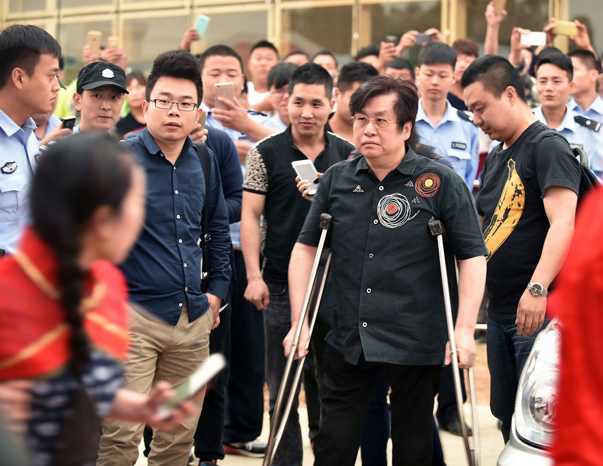 阳性女飞大陆惹议台歌手郑智化脸书斥 呆丸人 被禁言 图 多维新闻 中国 阳性女飞大陆惹议台歌手郑智化脸书斥 呆丸人 被禁言 图 多维新闻 中国