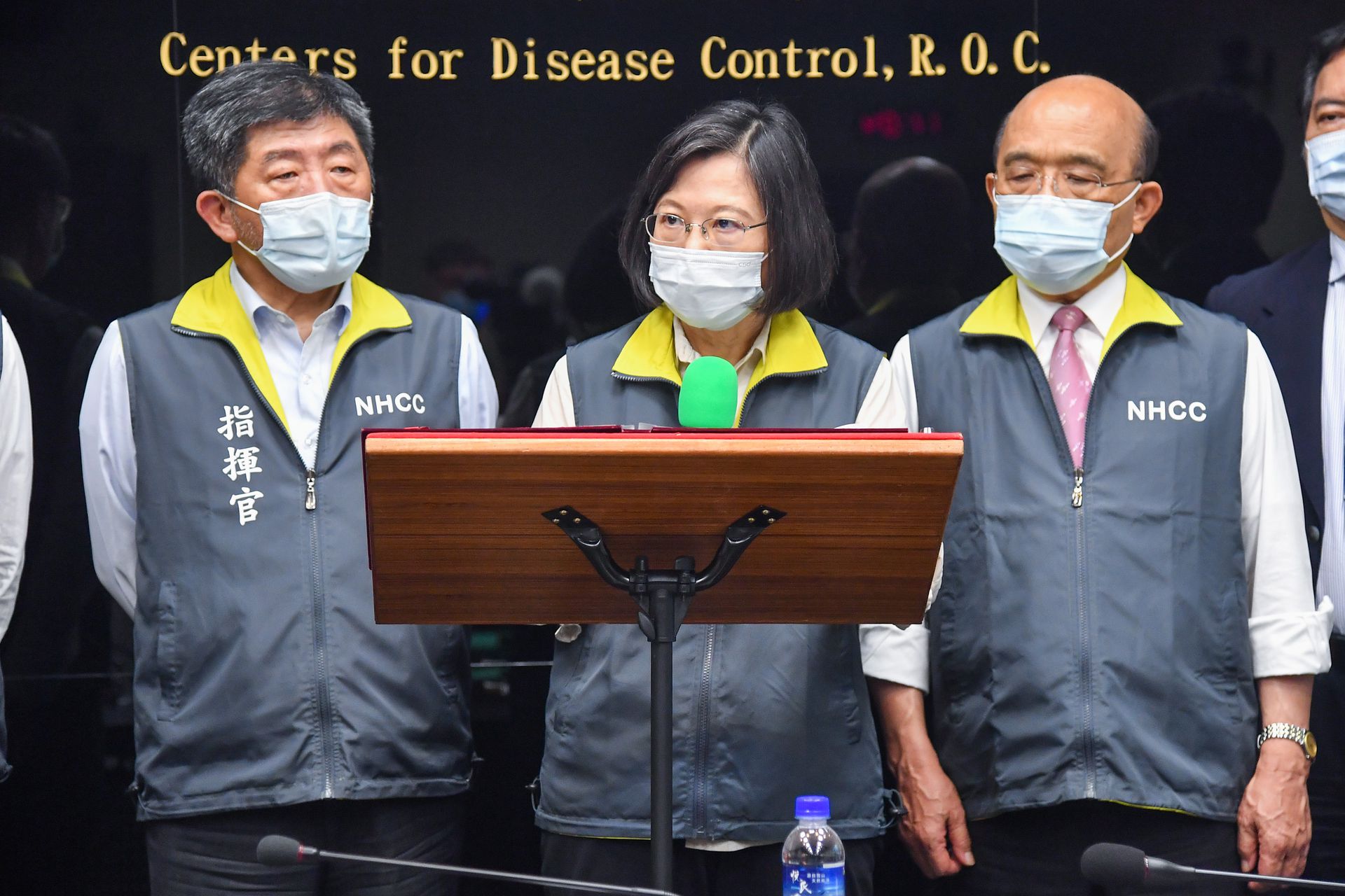 高端疫苗采购成定局 民进党拒绝民间自救惹怒民意｜多维新闻｜台湾
