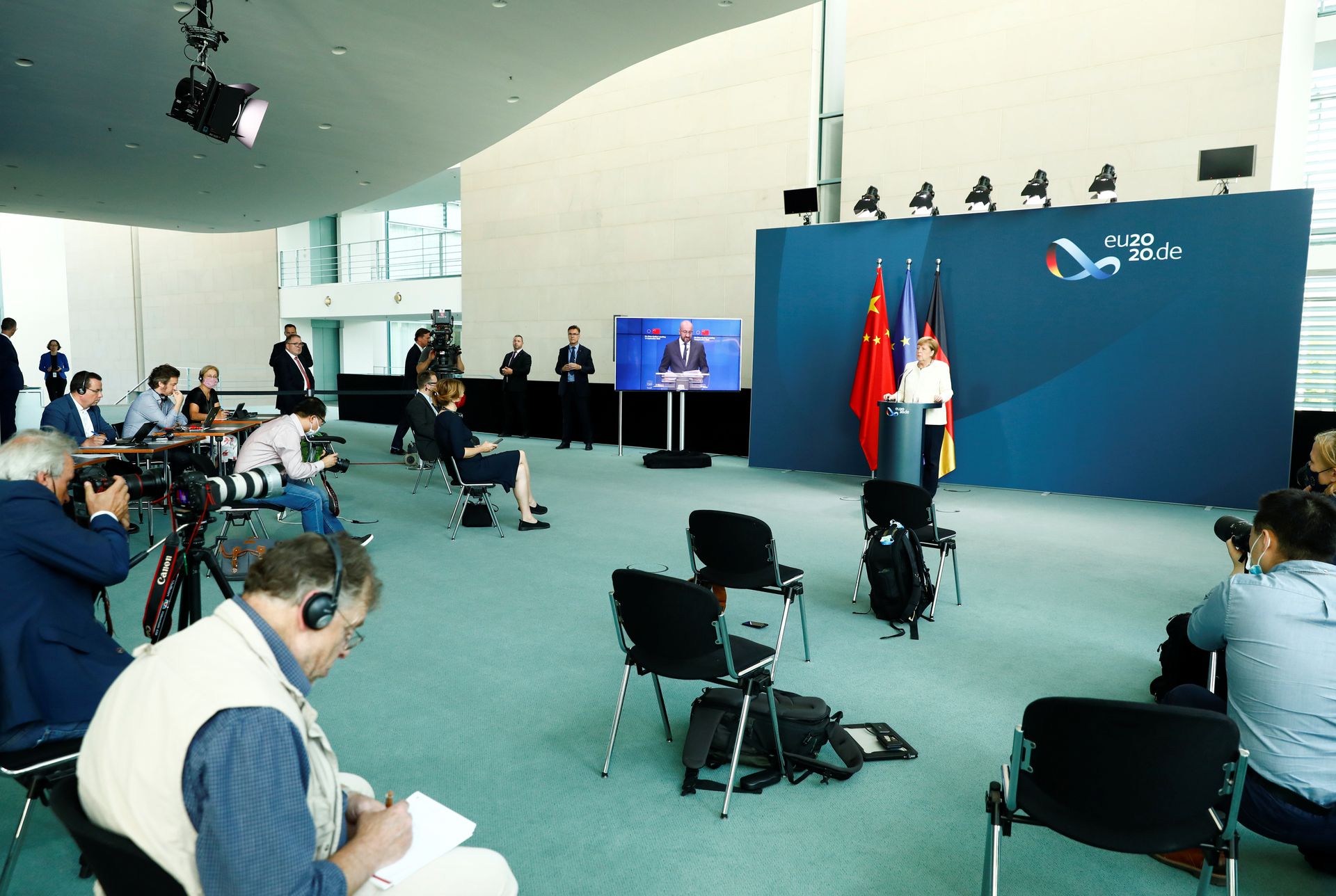 9月14日，中国与欧盟领导人视频会议结束后，德国总理默克尔在柏林举行记者会。（Reuters）