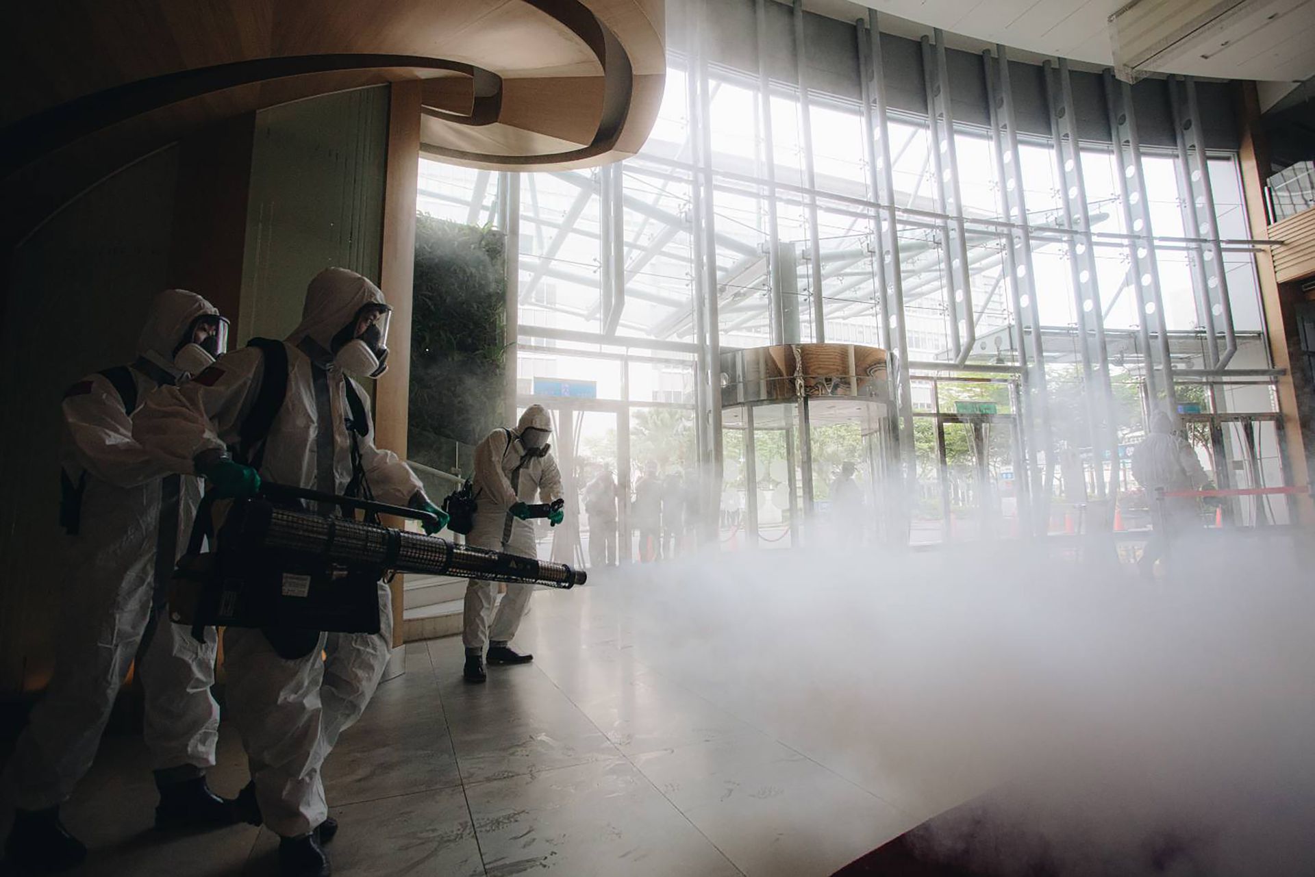 台湾疫情 万华茶室群聚涉英国变异毒株研判与华航诺富特案有关 西网中文网 台湾