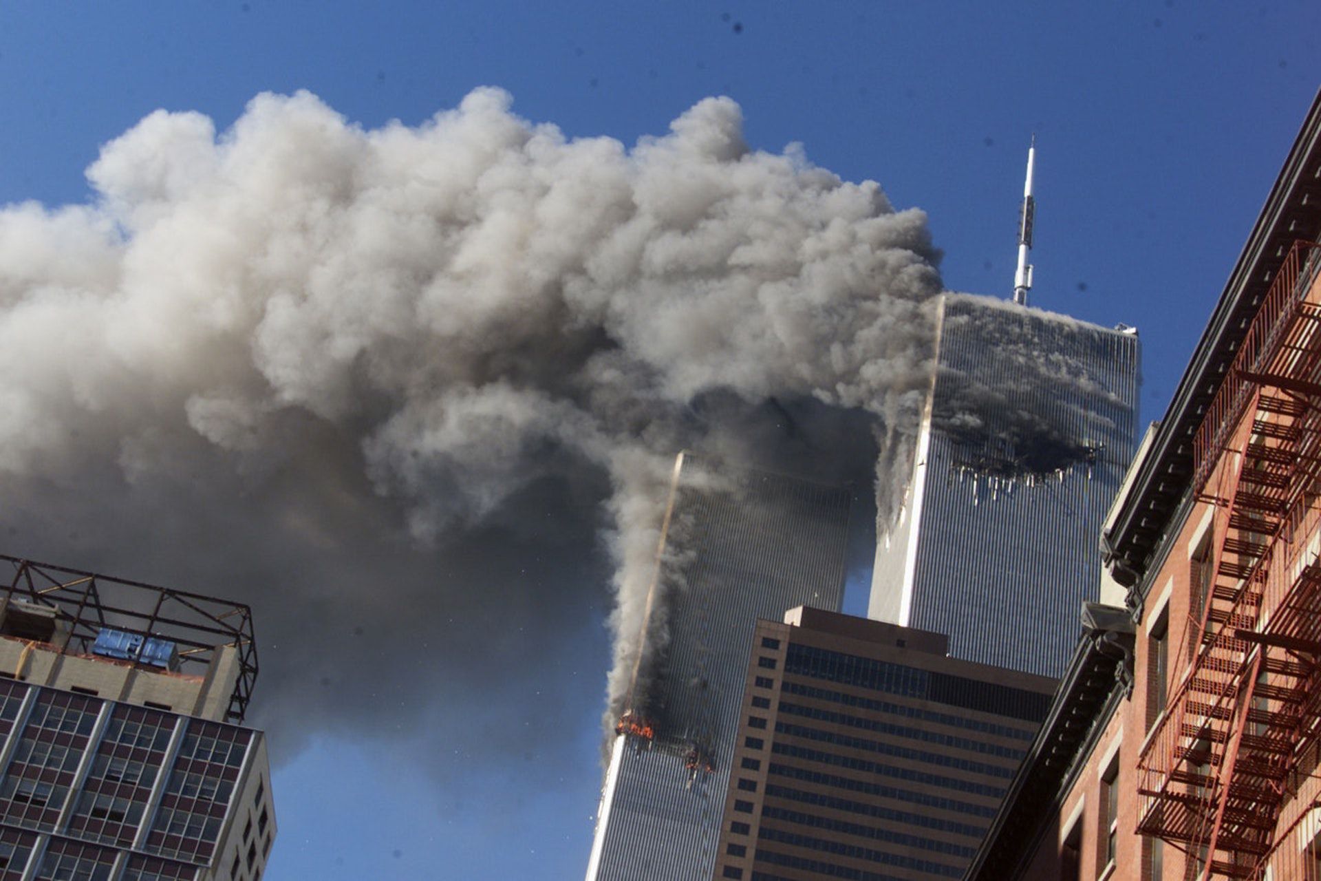 造成美国霸权式微的外力冲击背景之一，包括了2001年的“9·11”事件。（AP）