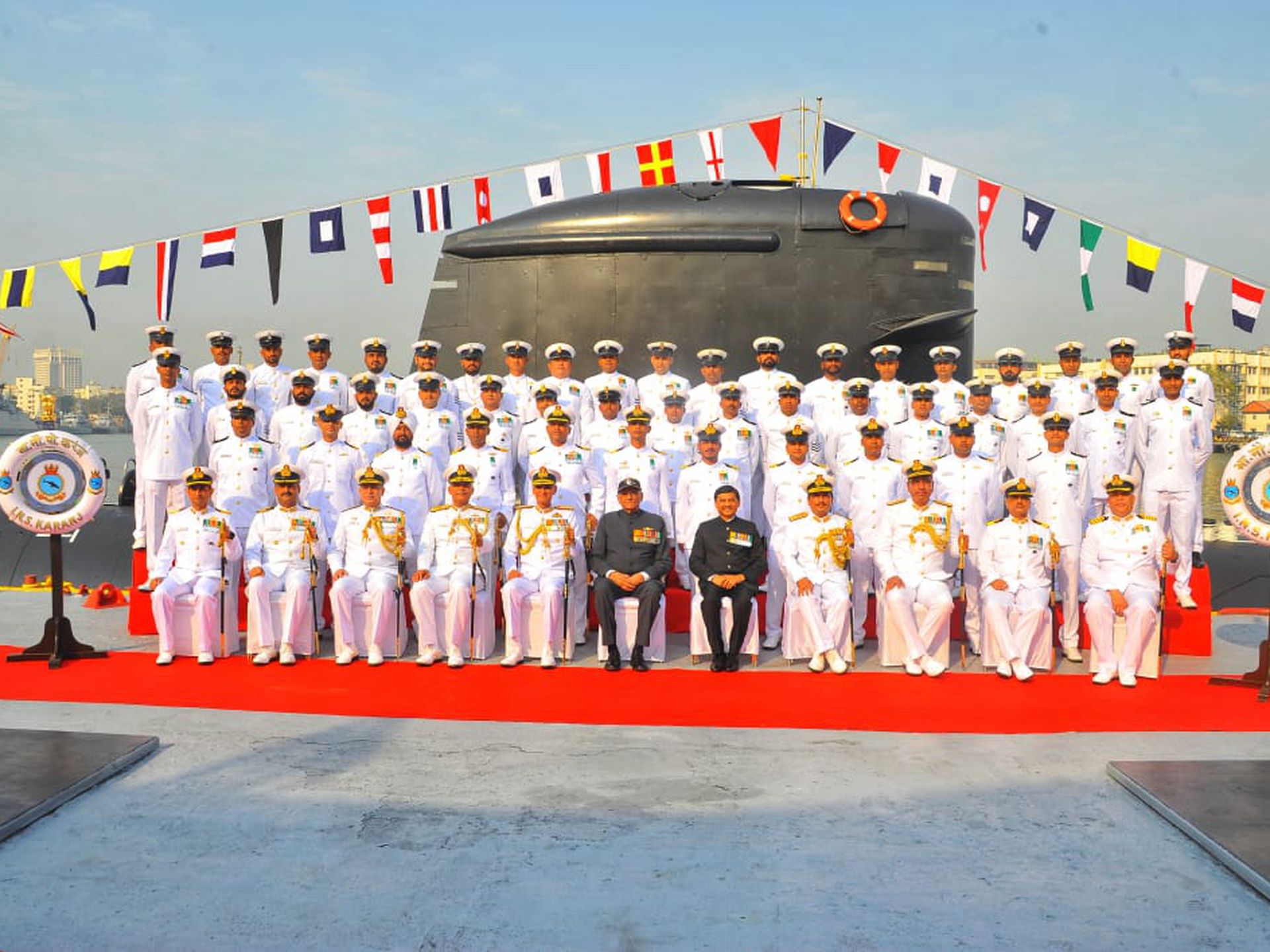 3��10�գ���λӡ�Ⱥ����߹٣����������߹٣���ϯ�˸�Ǳͧ��������ʽ����Twitter@DefPROMumbai��