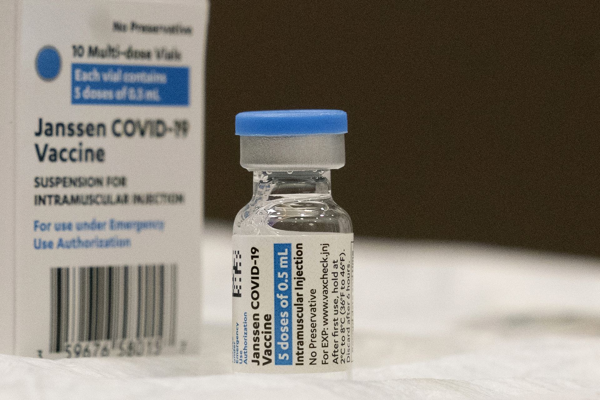 強生疫苗或有血栓風險　美國FDA限制使用
