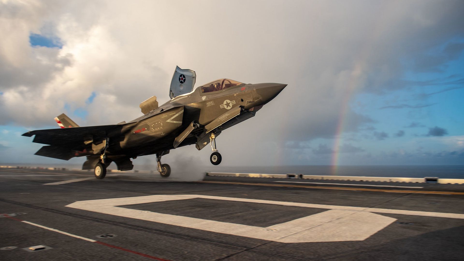 美英日荷在冲绳南部举行联演f 35b隐形战机参演 多维新闻 全球