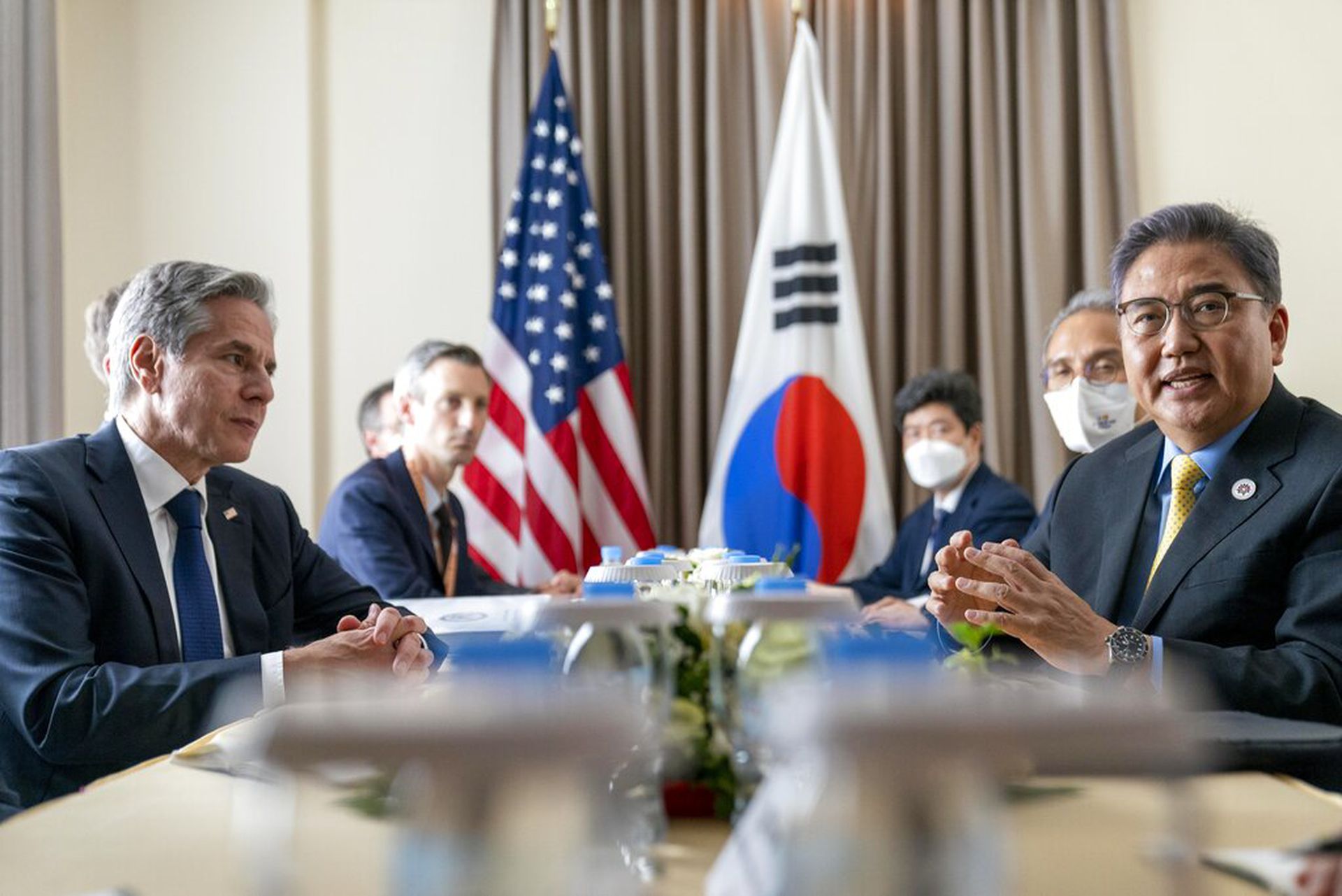 東亞峰會︱韓國外長警告台海局勢或致供應鏈中斷