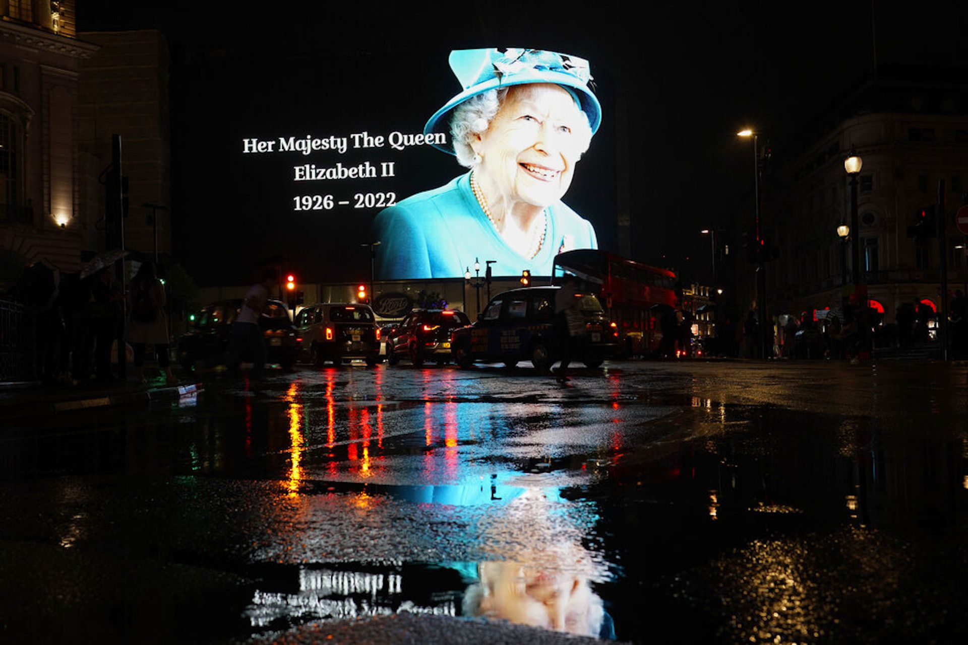 英女王逝世｜英倫銀行﹕正值全國哀悼期　推遲議息會議至9月22日
