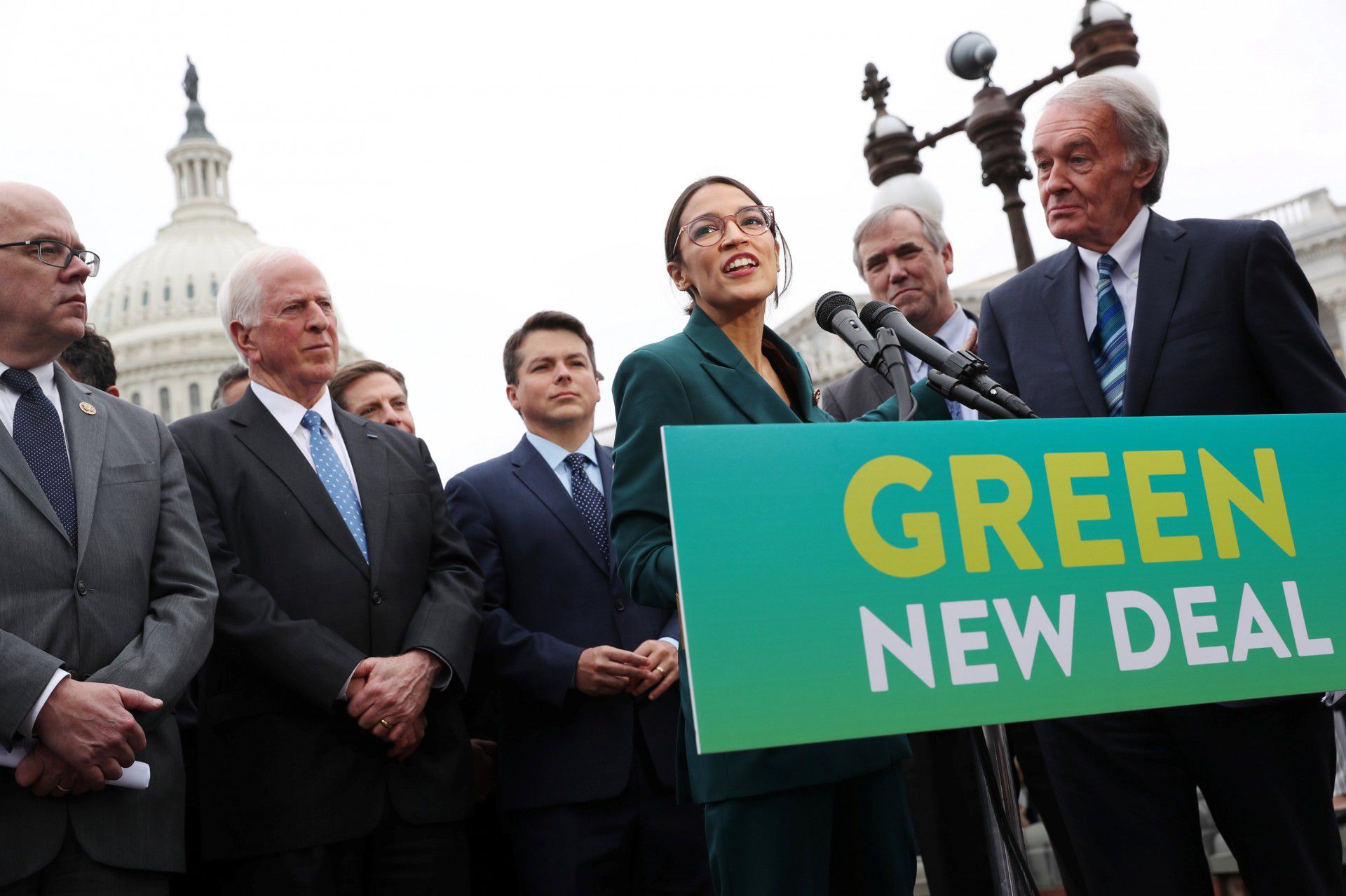 民主党党内激进左翼提出“绿色新政”。（Reuters）