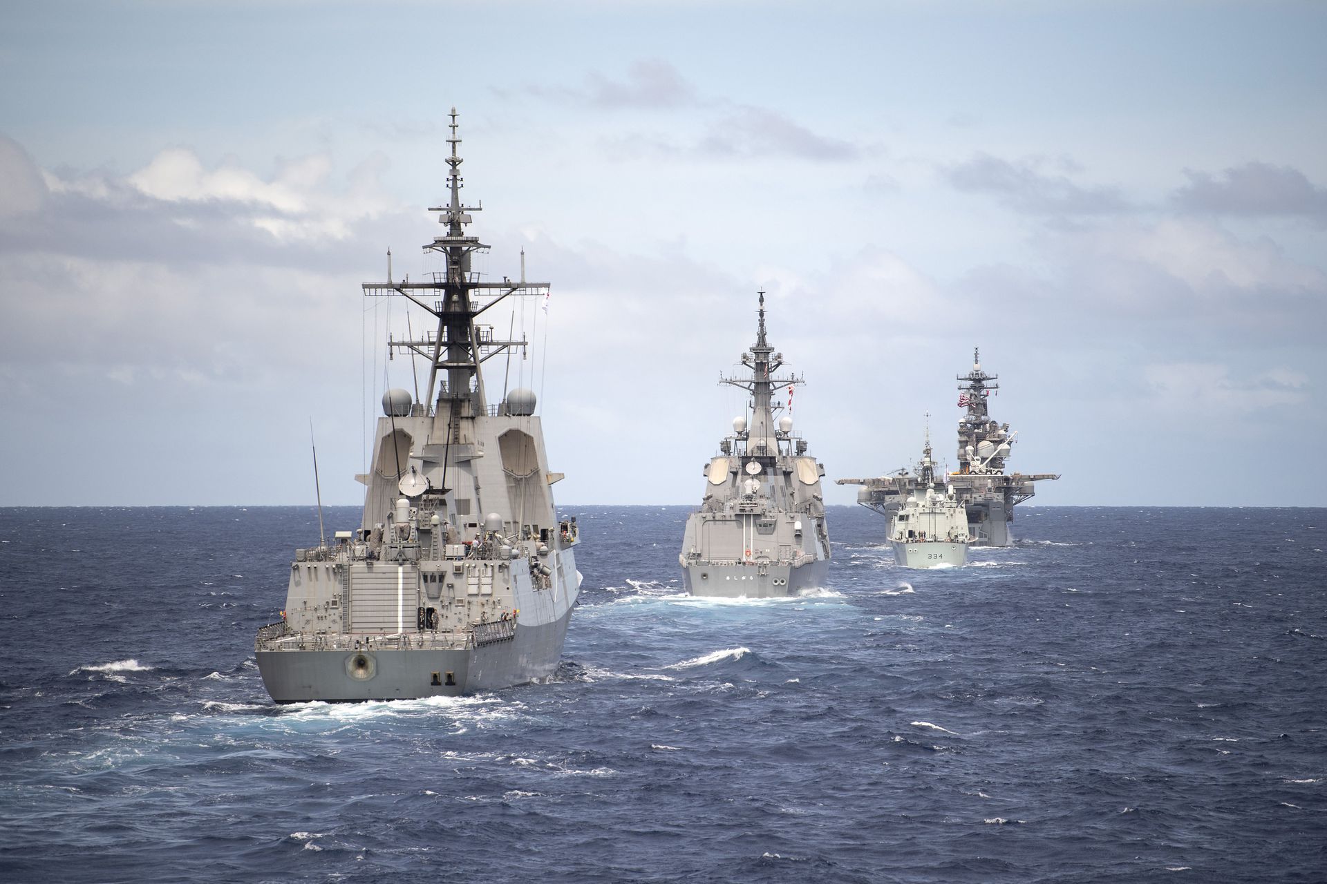 参与2020年“环太平洋”军事演习的仅有美国、韩国、加拿大、澳大利亚、日本、菲律宾、新加坡、新西兰、文莱和法国10个参演国。（United States Pacific Fleet）
