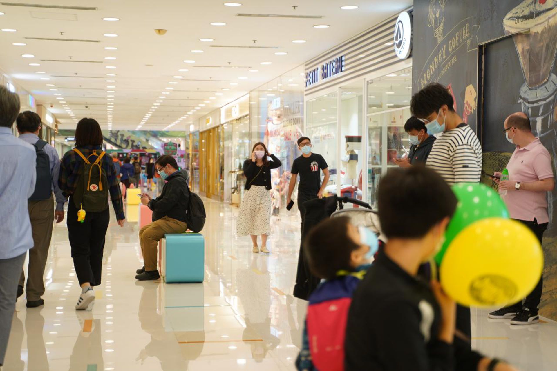 香港4至6月失業率降至4.7%　餐飲服務活動業失業率跌2.4個百分點