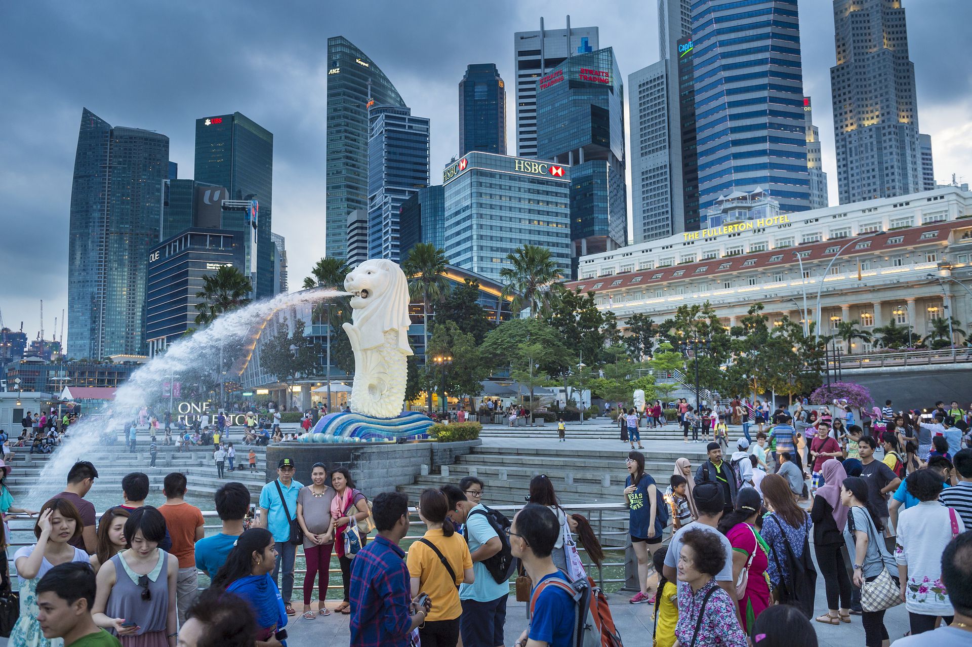 疫情下的人口冲击：新加坡人口下滑创纪录