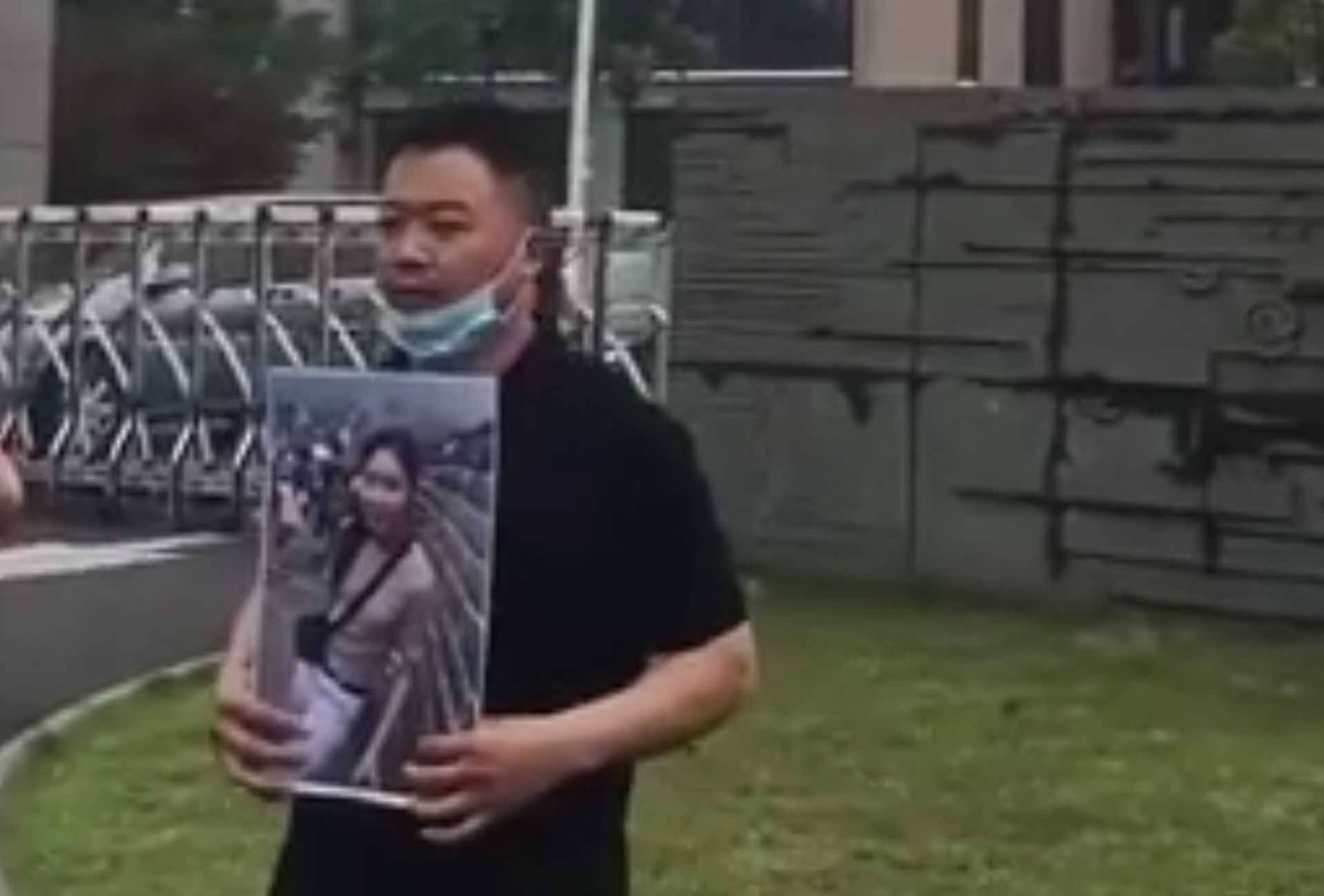 受害者年仅23岁。（微博@鲁国平先生）