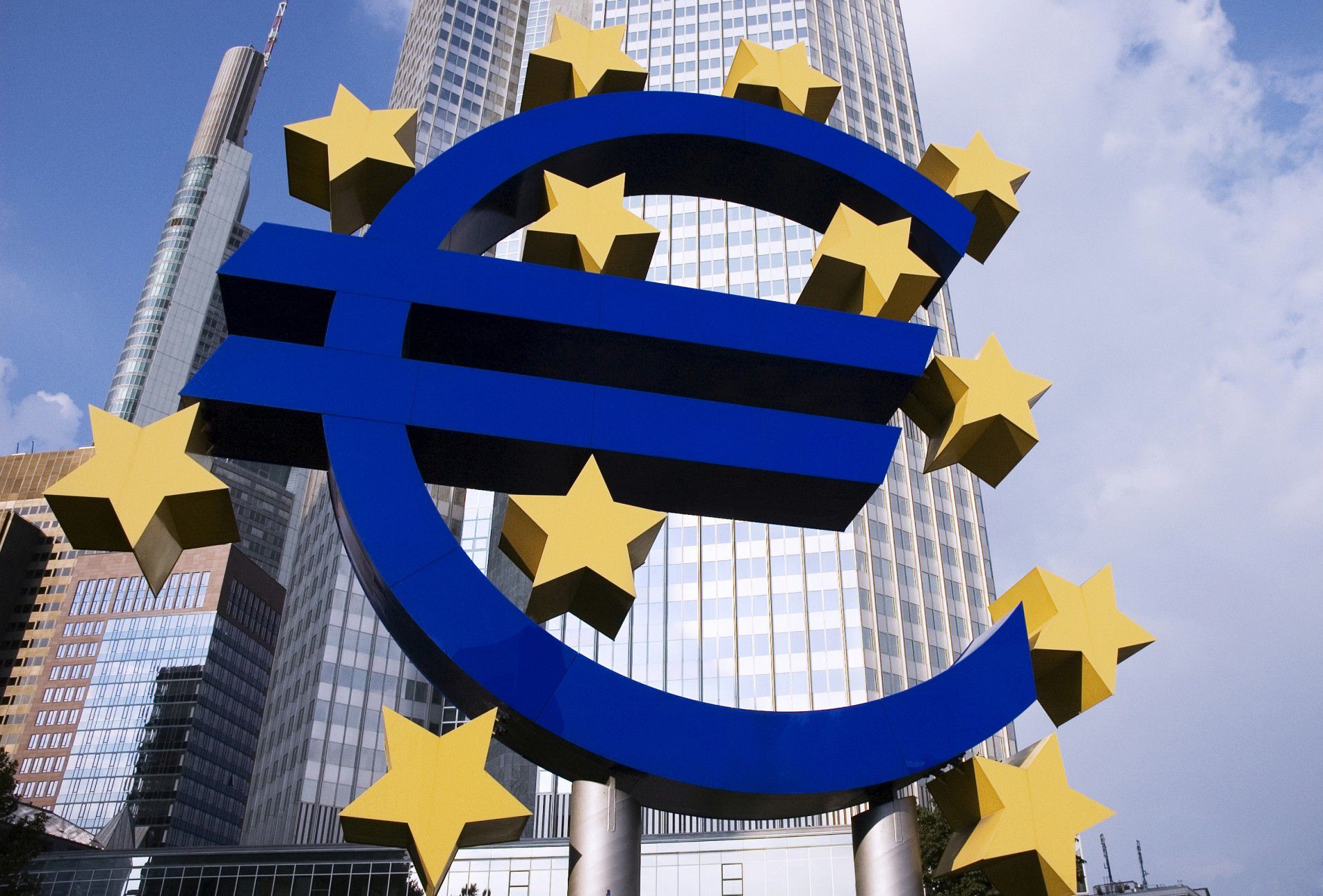 歐元再刷九個月高　兩名歐央行管委：倡未來兩次會議加息50個基點