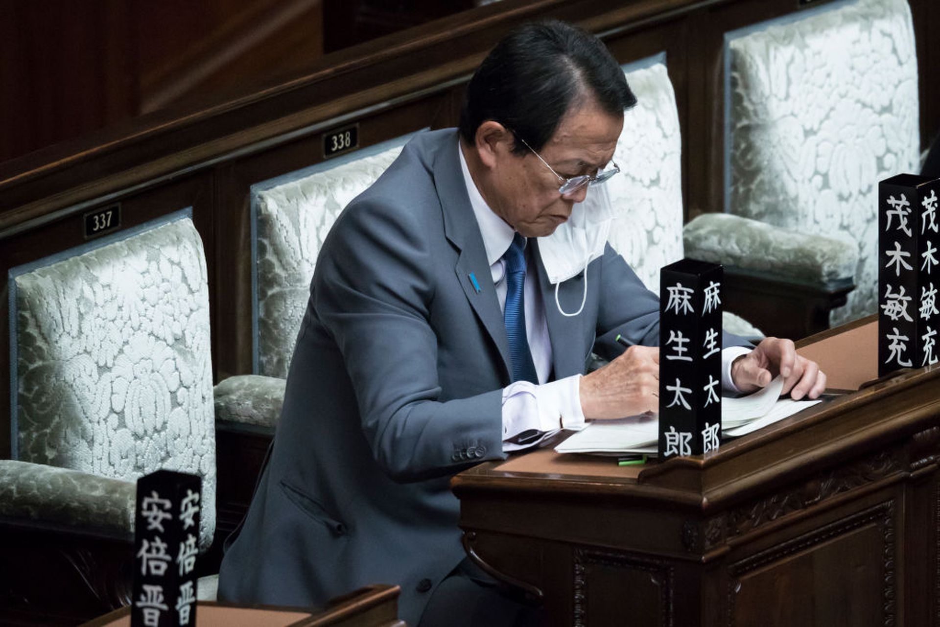 日本内阁官房长官加藤胜信表示拒绝评论麻生太郎发表涉台言论 多维新闻 全球 日本内阁官房长官加藤胜信表示拒绝评论麻生太郎发表涉台言论 多维新闻 全球