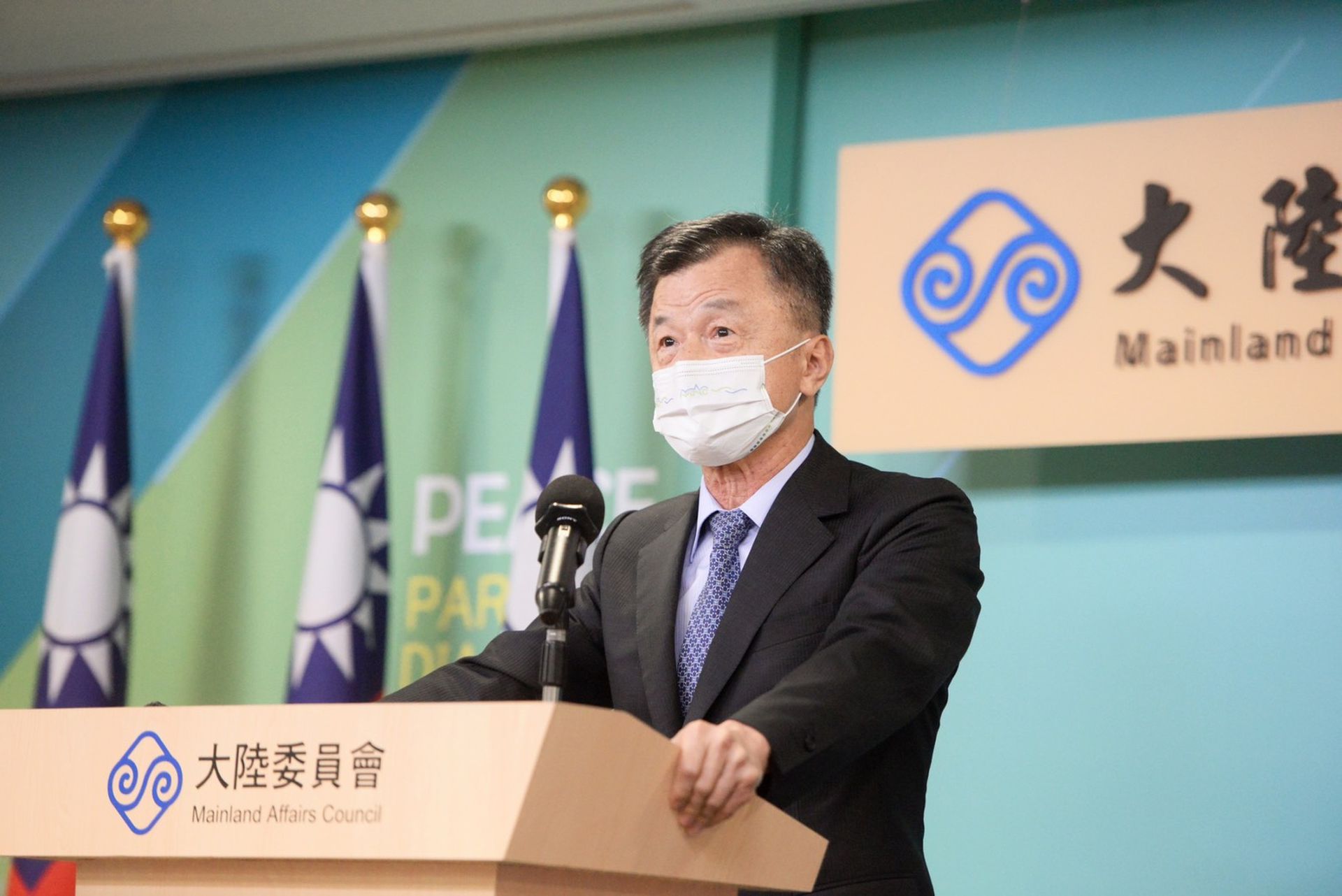 台陆委会主委邱太三日前强调，台湾是“声援”港人争取民主，从未“介入”香港内部事务。（台陆委会供图）