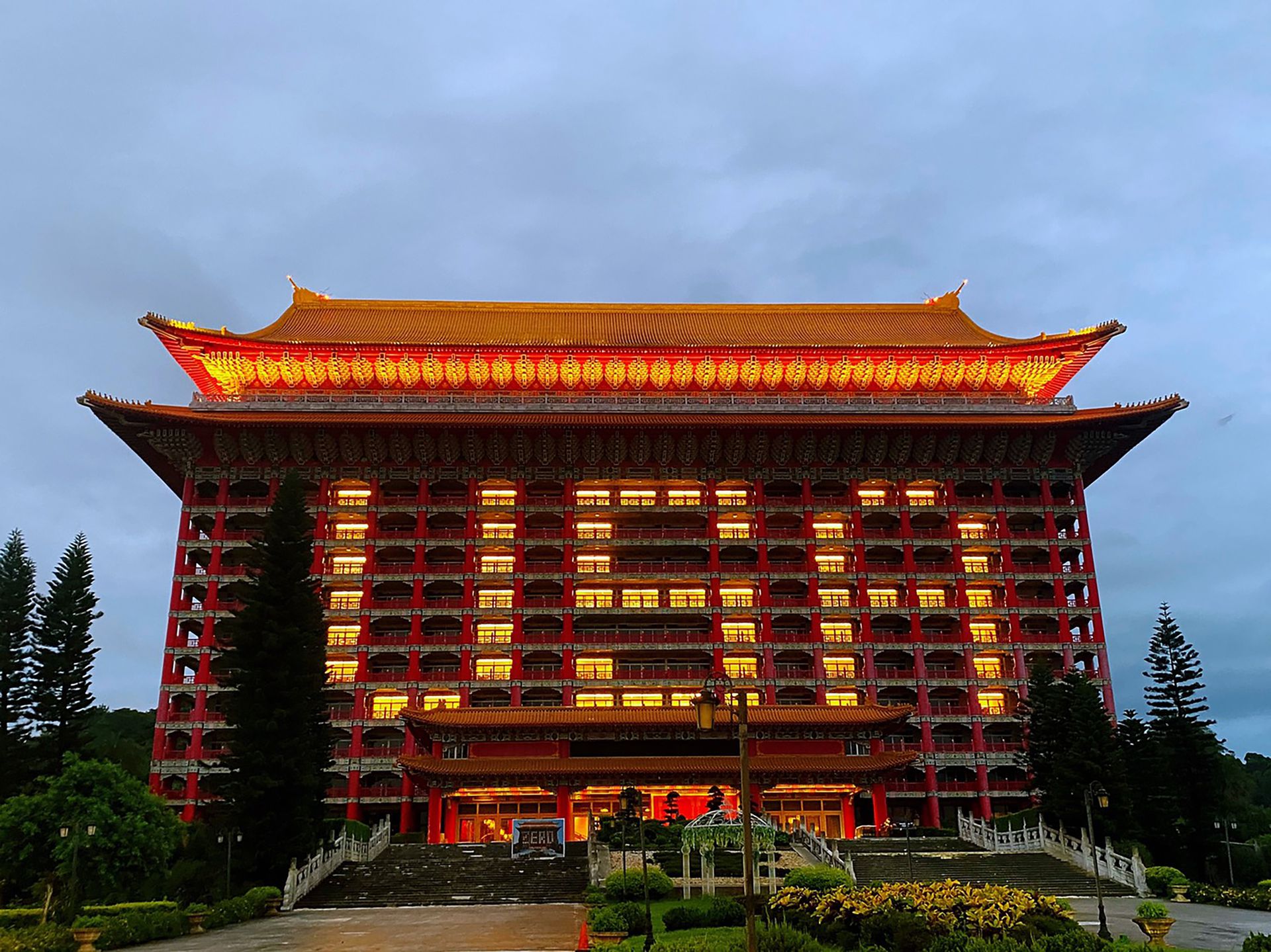 台湾史学者称圆山大饭店不是台湾台海变局激化台湾社会撕裂 多维新闻 台湾