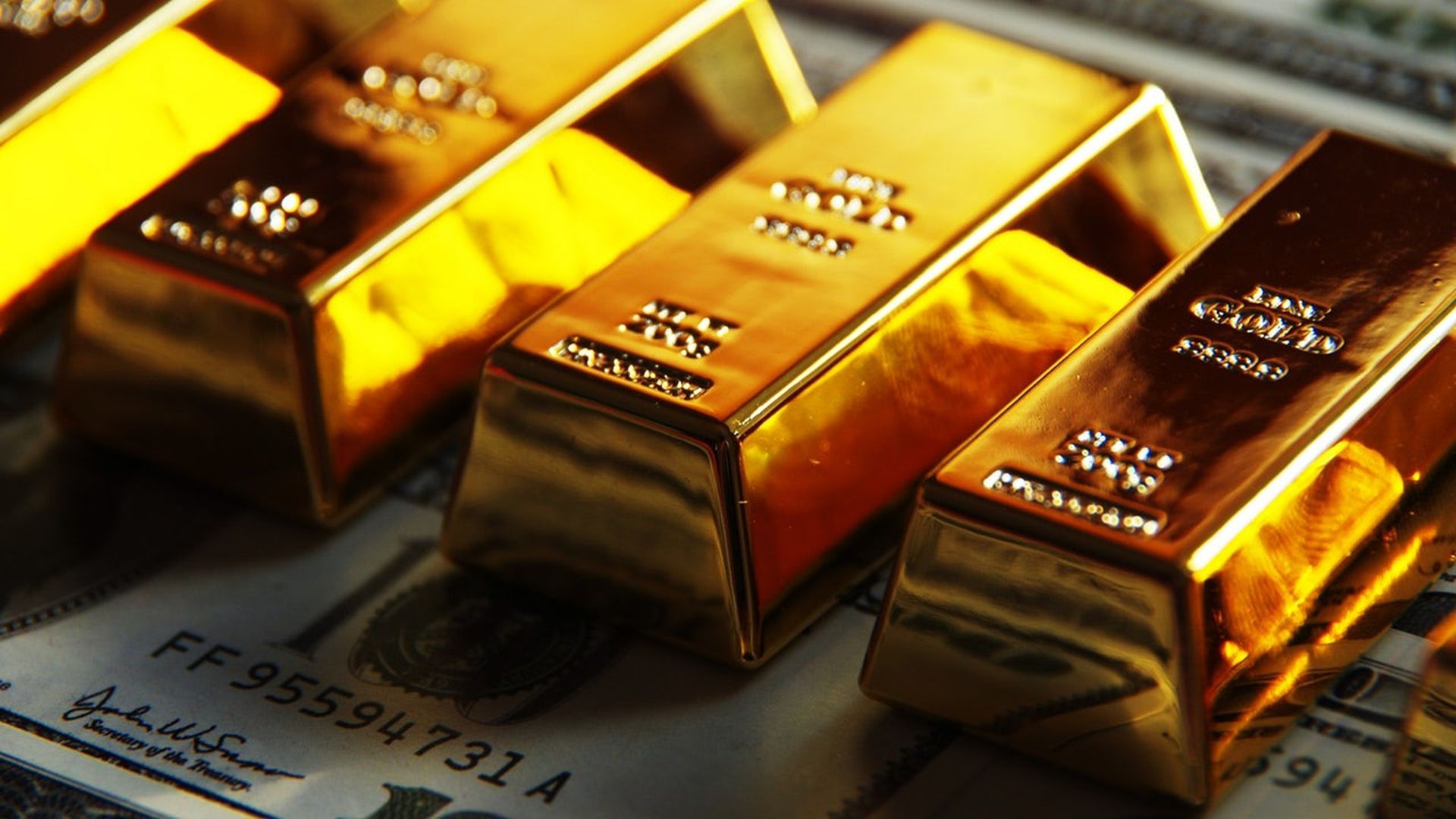 黃金股盤初集體走低　貴金屬大幅下跌