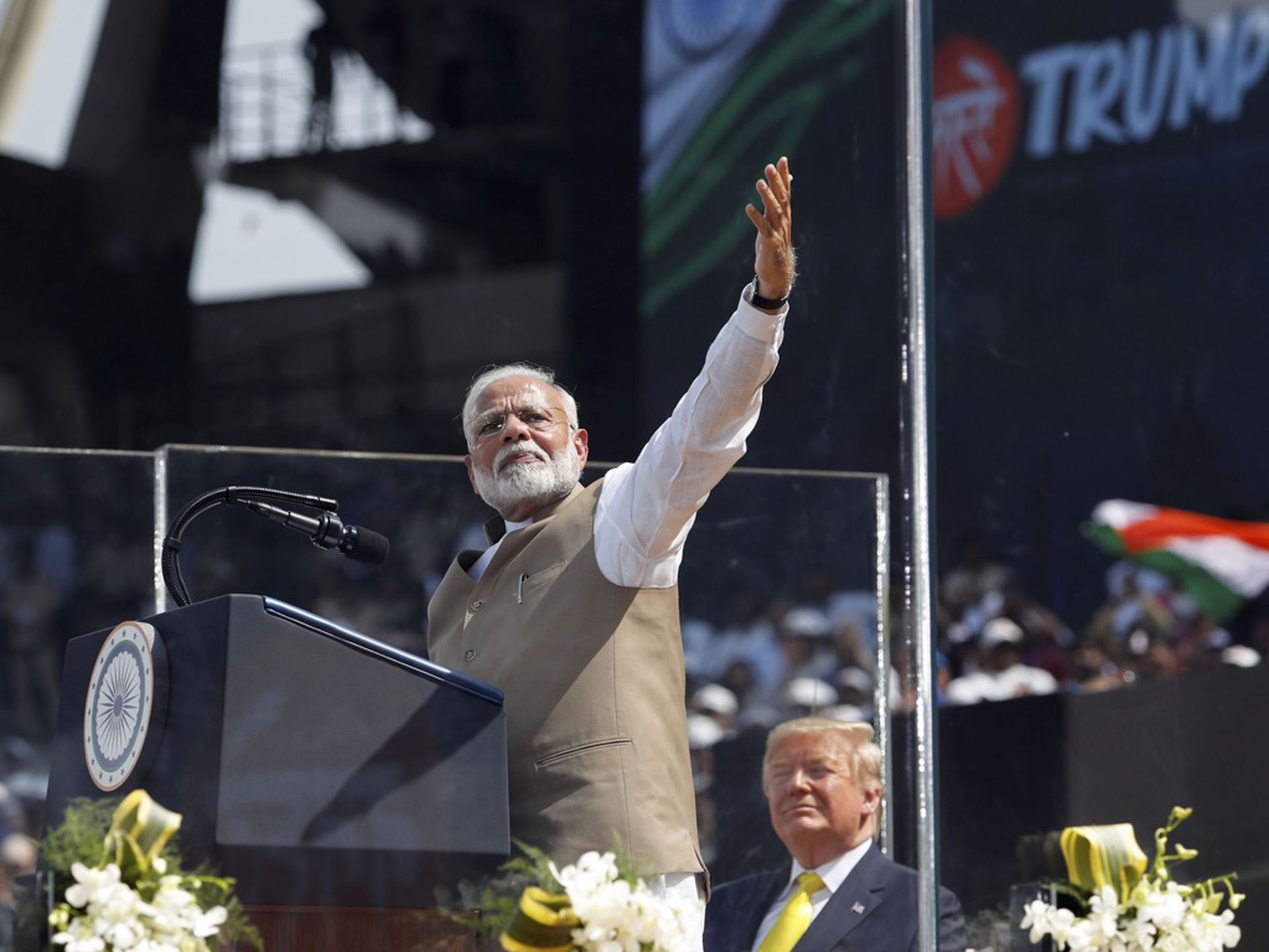 对莫迪来说,他虽然寻求和特朗普等大国首脑的私人关系,但在中印边境等重大问题上,新德里仍与华盛顿有意拉开距离。(路透社) 对莫迪来说,他虽然寻求和特朗普等大国首脑的私人关系,但在中印边境等重大问题上,新德里仍与华盛顿有意拉开距离。(路透社)