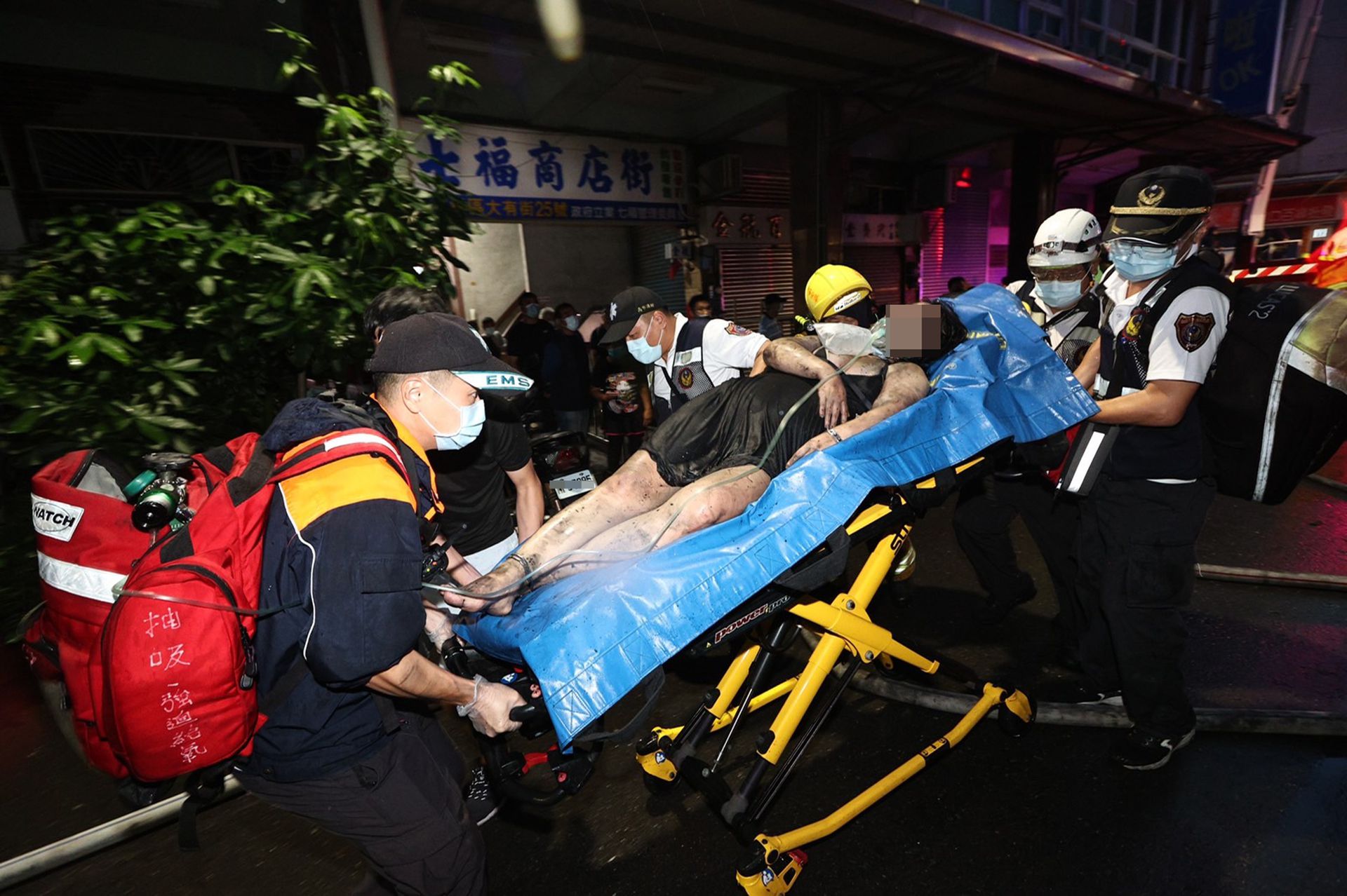 高雄城中城大火朱立伦哀悼国民党 惨剧发生还在护航陈柏惟 多维新闻 台湾