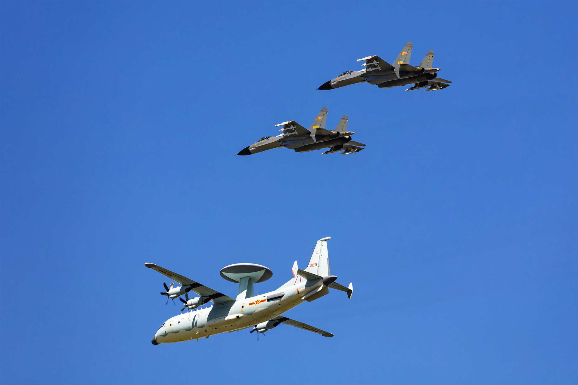 3月16日晚间,解放军军机夜间扰台,据台湾军方智库方面人事分析,并非是单纯的台海对峙,与美中在南中国海近日的冲突有连动关系。(资料照片) 3月16日晚间,解放军军机夜间扰台,据台湾军方智库方面人事分析,并非是单纯的台海对峙,与美中在南中国海近日的冲突有连动关系。(资料照片)